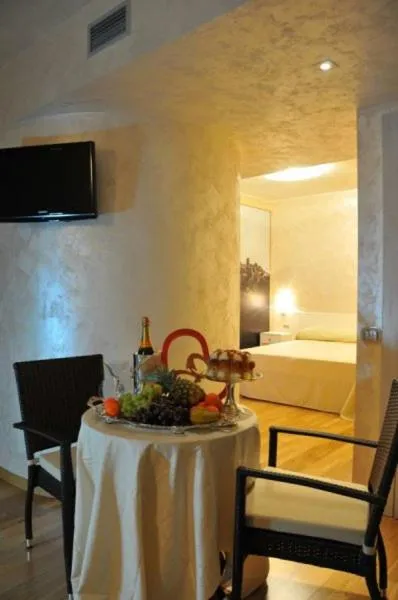 Photo of the whole room in I Rocchi Hotel