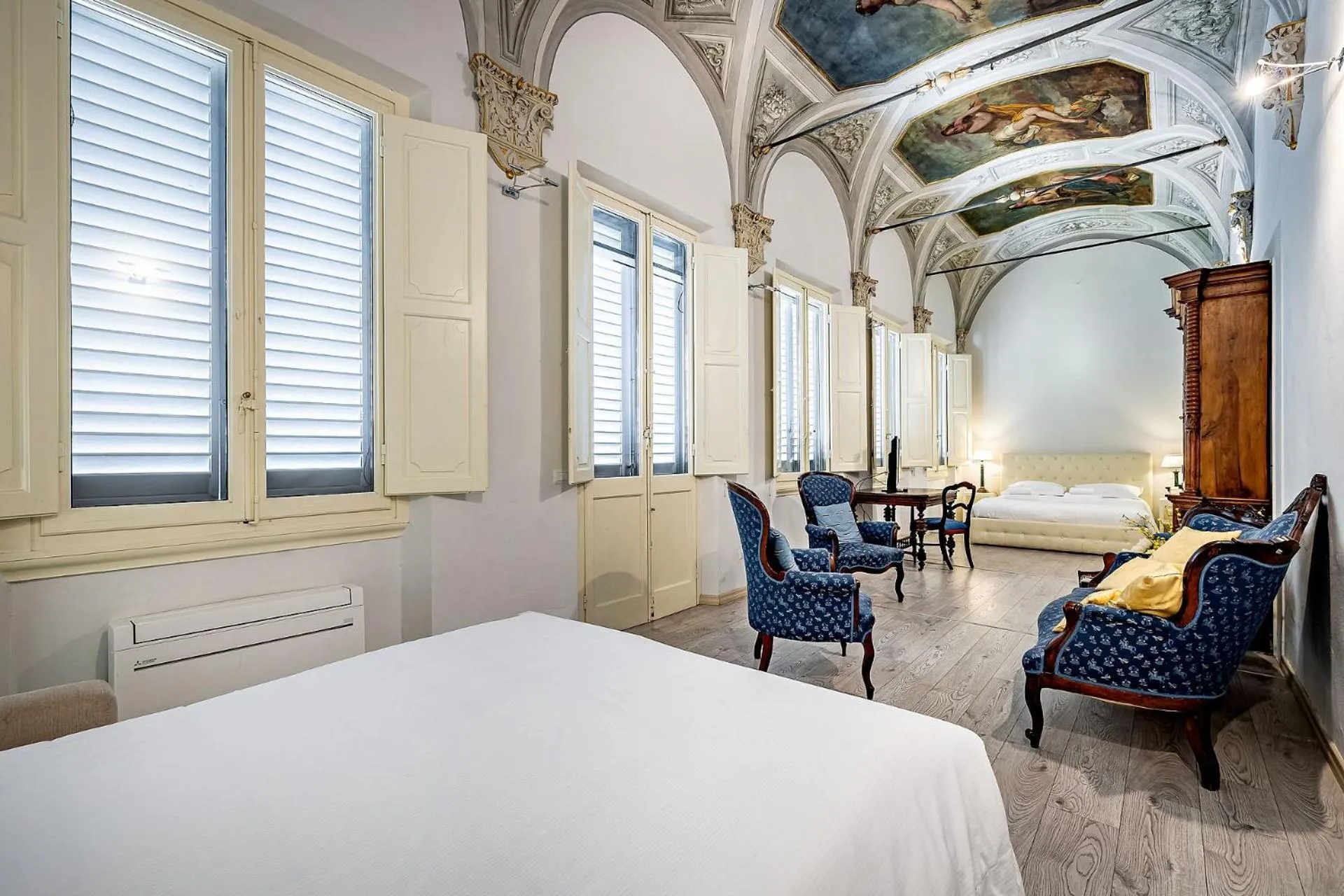 Photo of the whole room, Bed in Residenza d'Epoca Palazzo Riblet