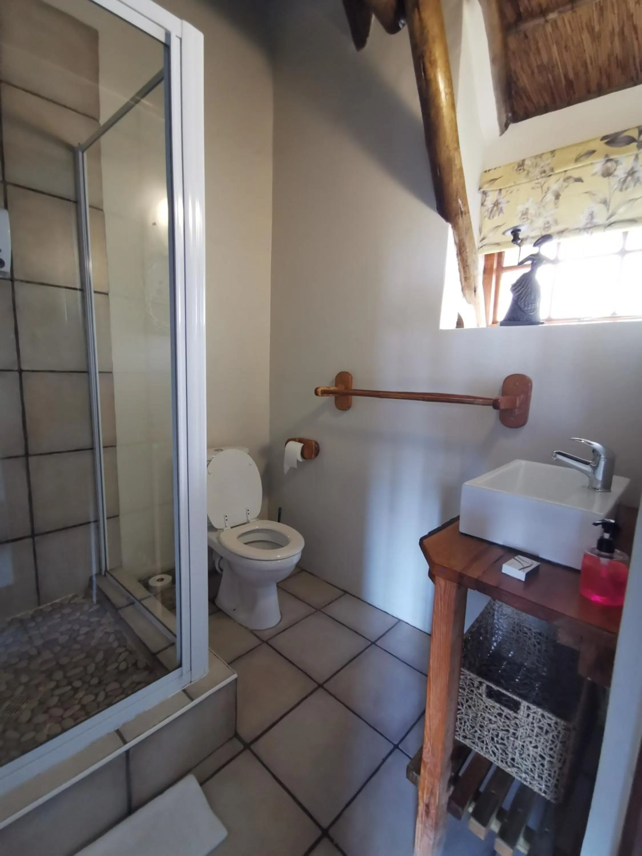 Bathroom in The Birdhouse Bed & Breakfast #NO Loadshedding #Solar Energy