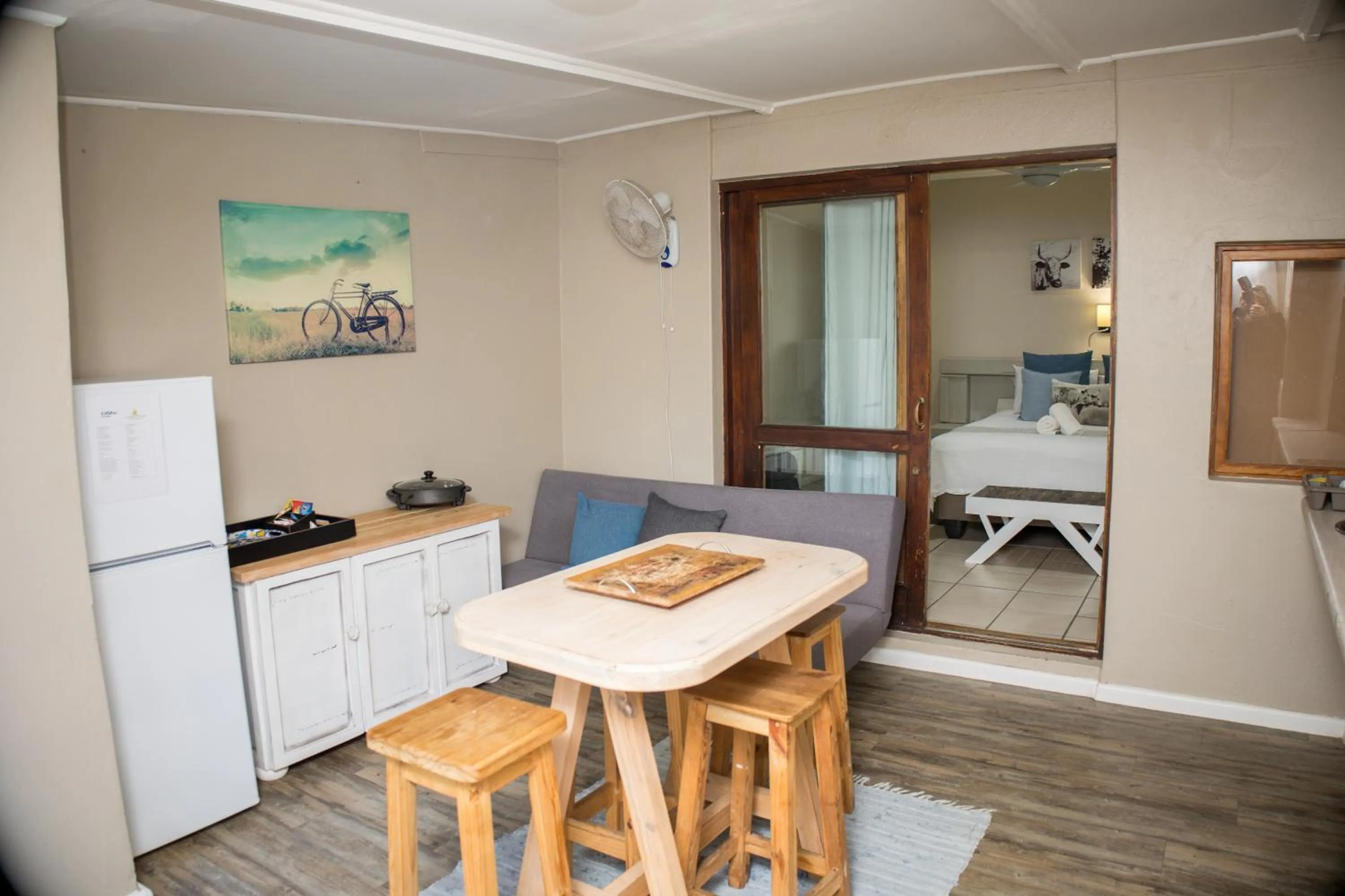 Kitchen or kitchenette in The Birdhouse Bed & Breakfast #NO Loadshedding #Solar Energy