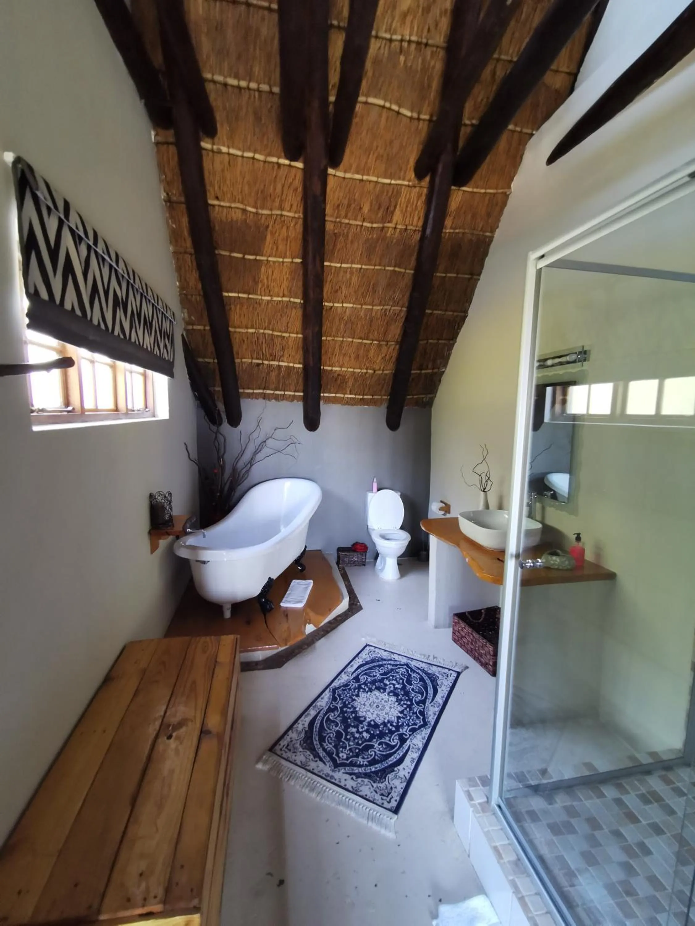 Bathroom in The Birdhouse Bed & Breakfast #NO Loadshedding #Solar Energy
