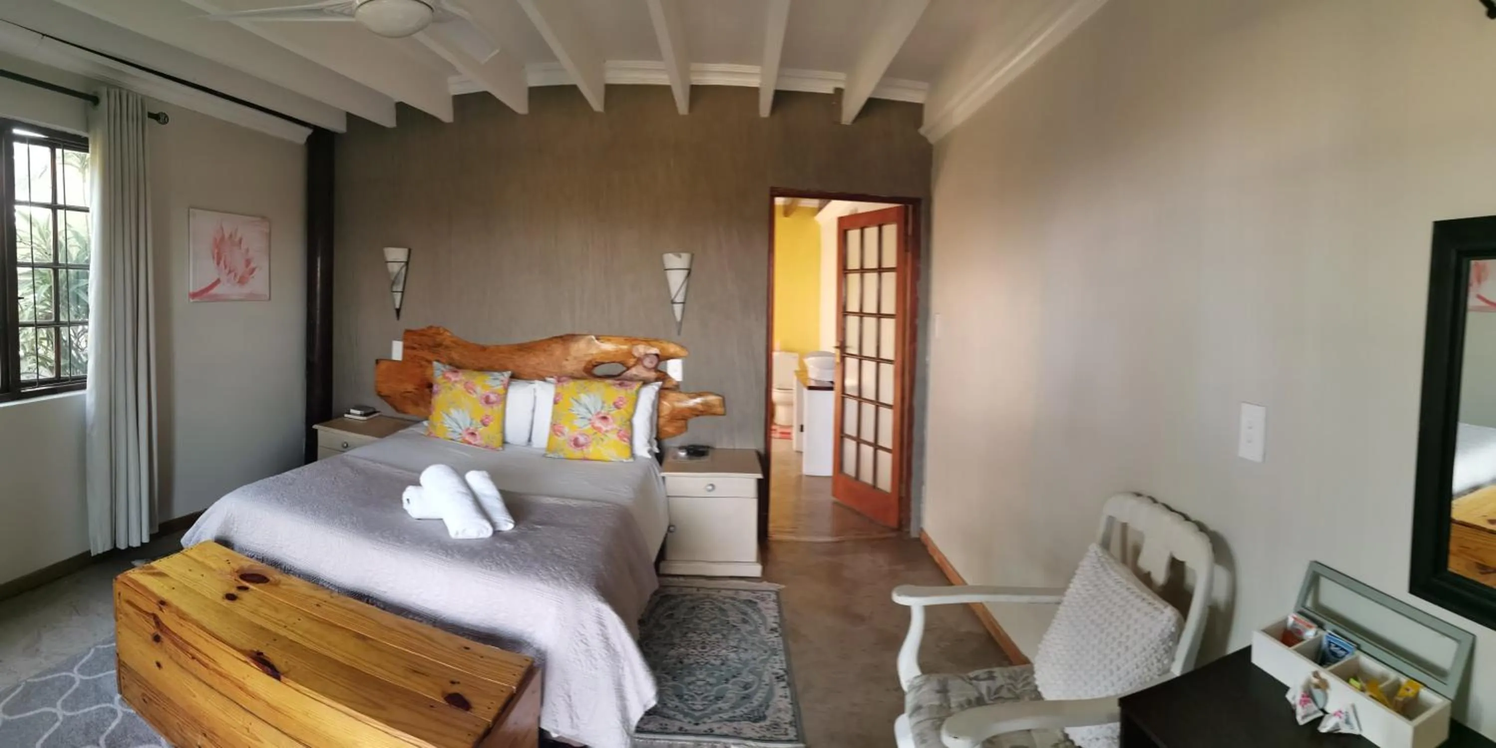Photo of the whole room, Bed in The Birdhouse Bed & Breakfast #NO Loadshedding #Solar Energy