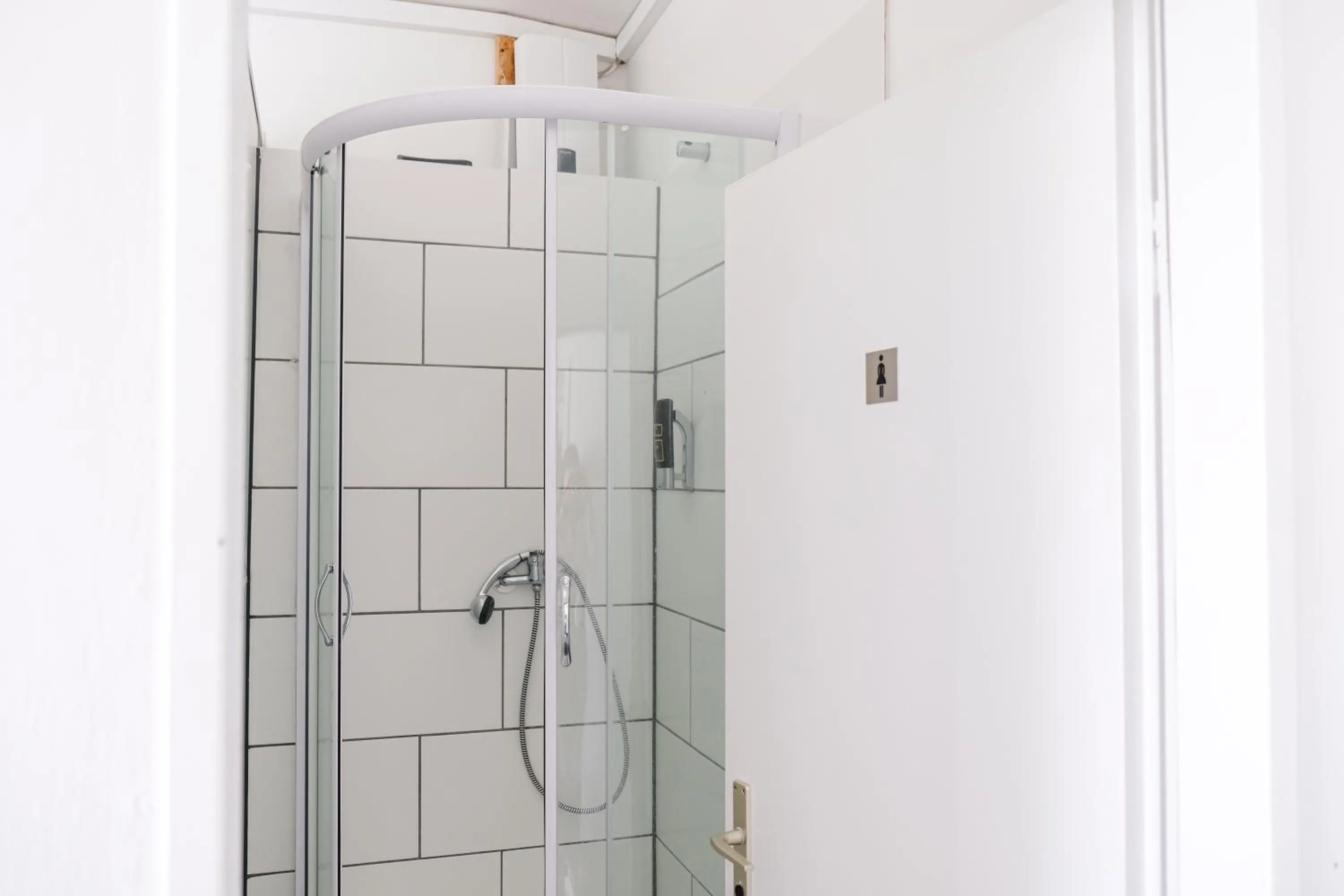 Shower in Hammerbrook Hostel