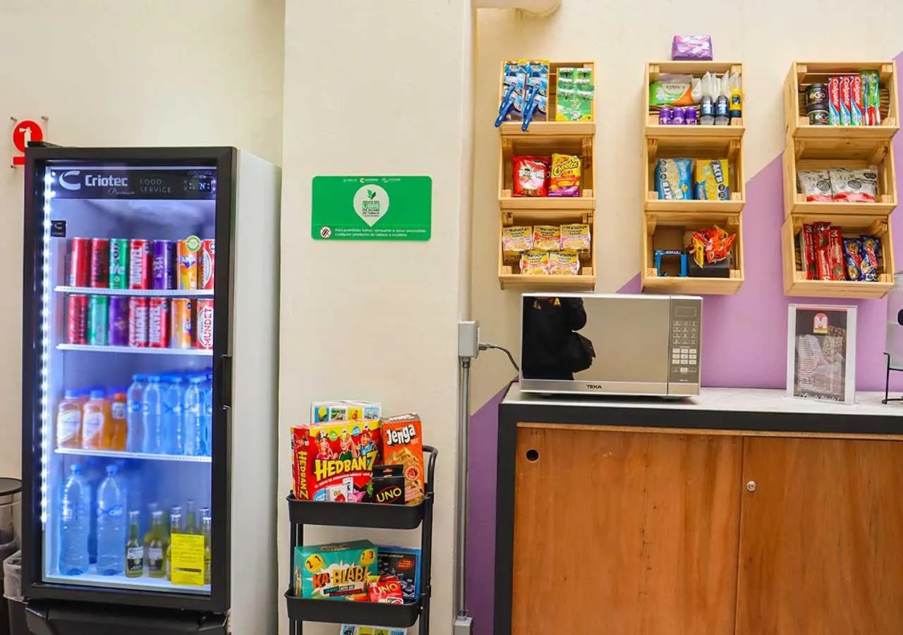 Food and drinks in The Host Business Suites at WTC