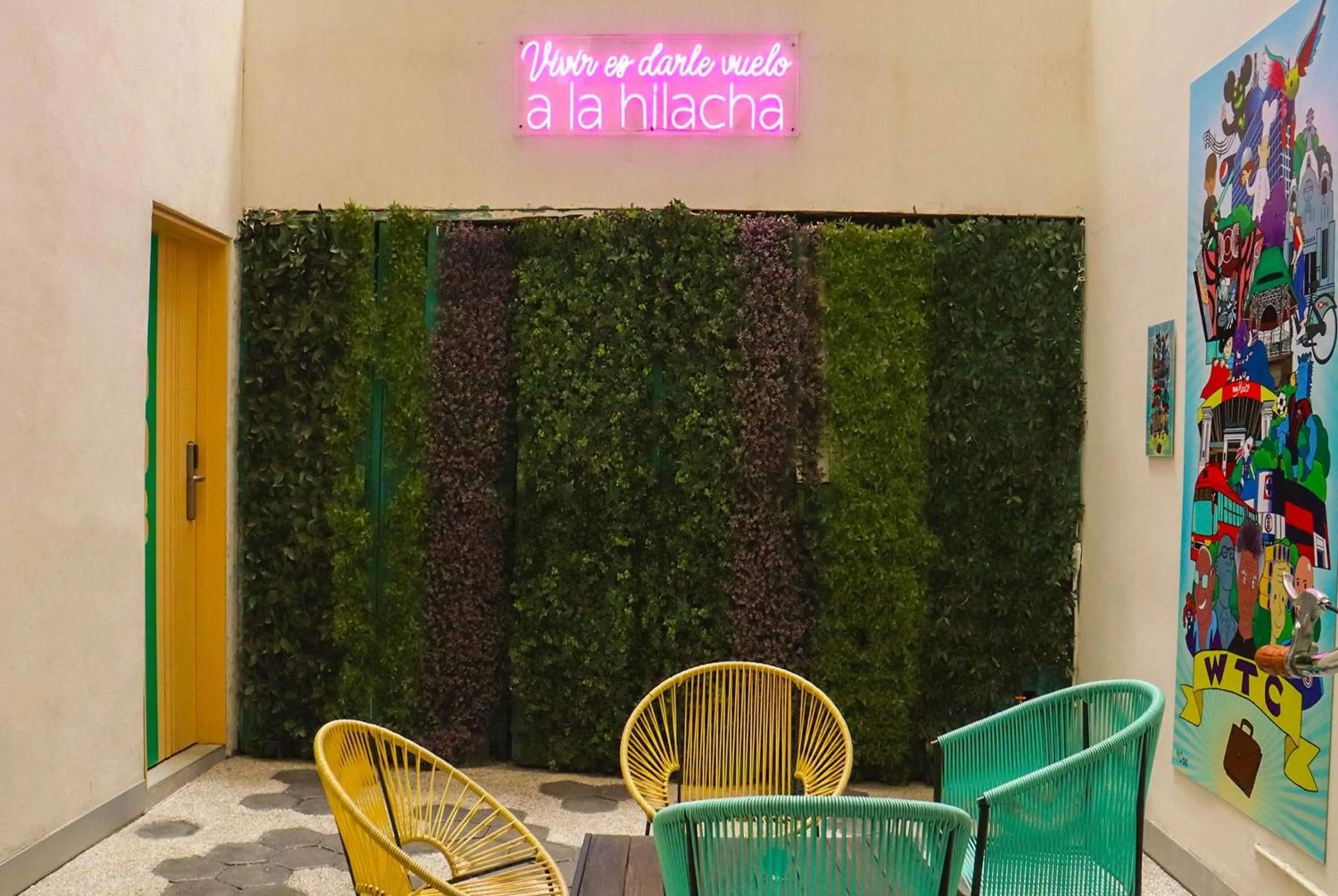 Lobby or reception in Hotel Estancias VIVE MX wtc CDMX, Trademark by Wyndham