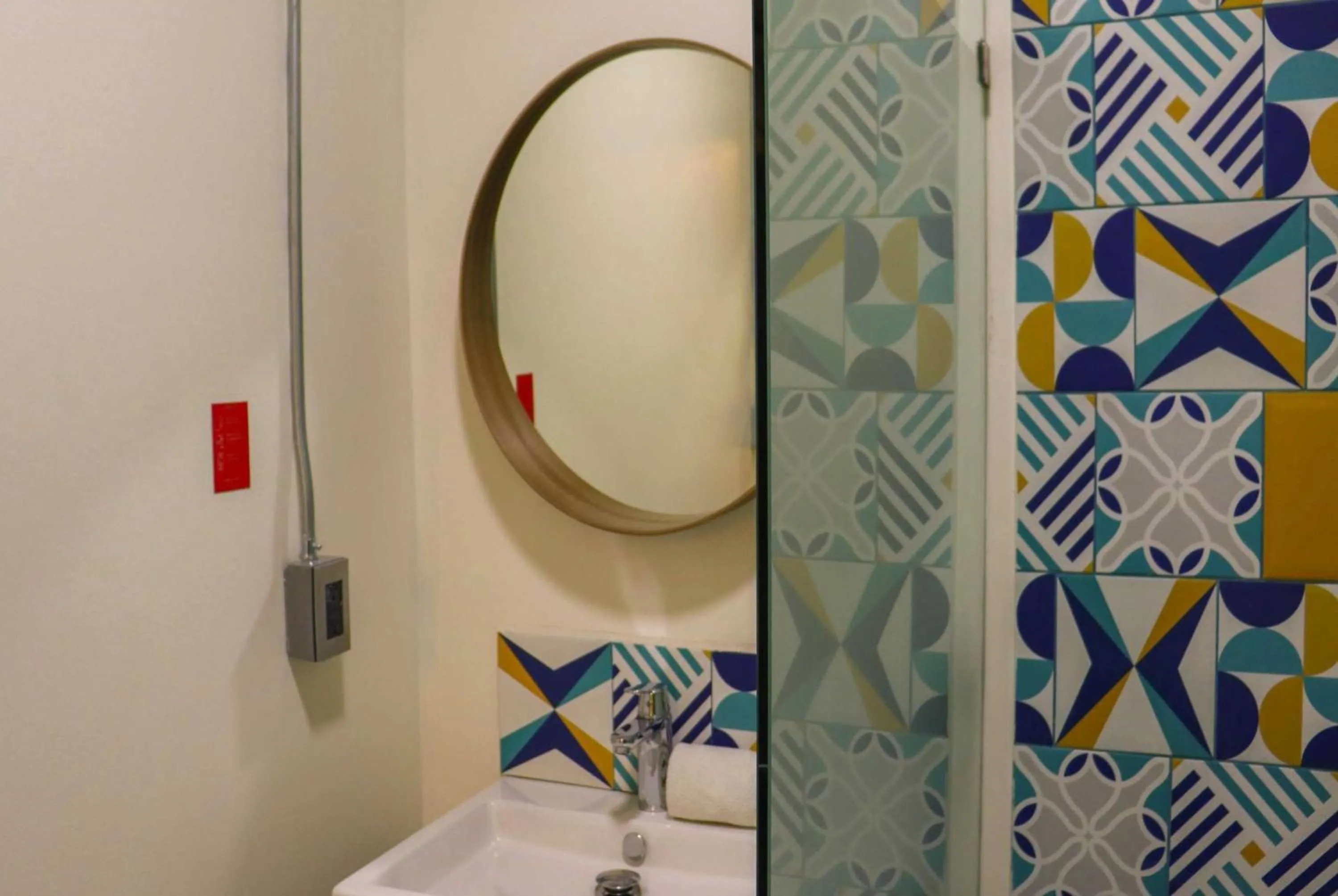 Bathroom in Hotel Estancias VIVE MX wtc CDMX, Trademark by Wyndham