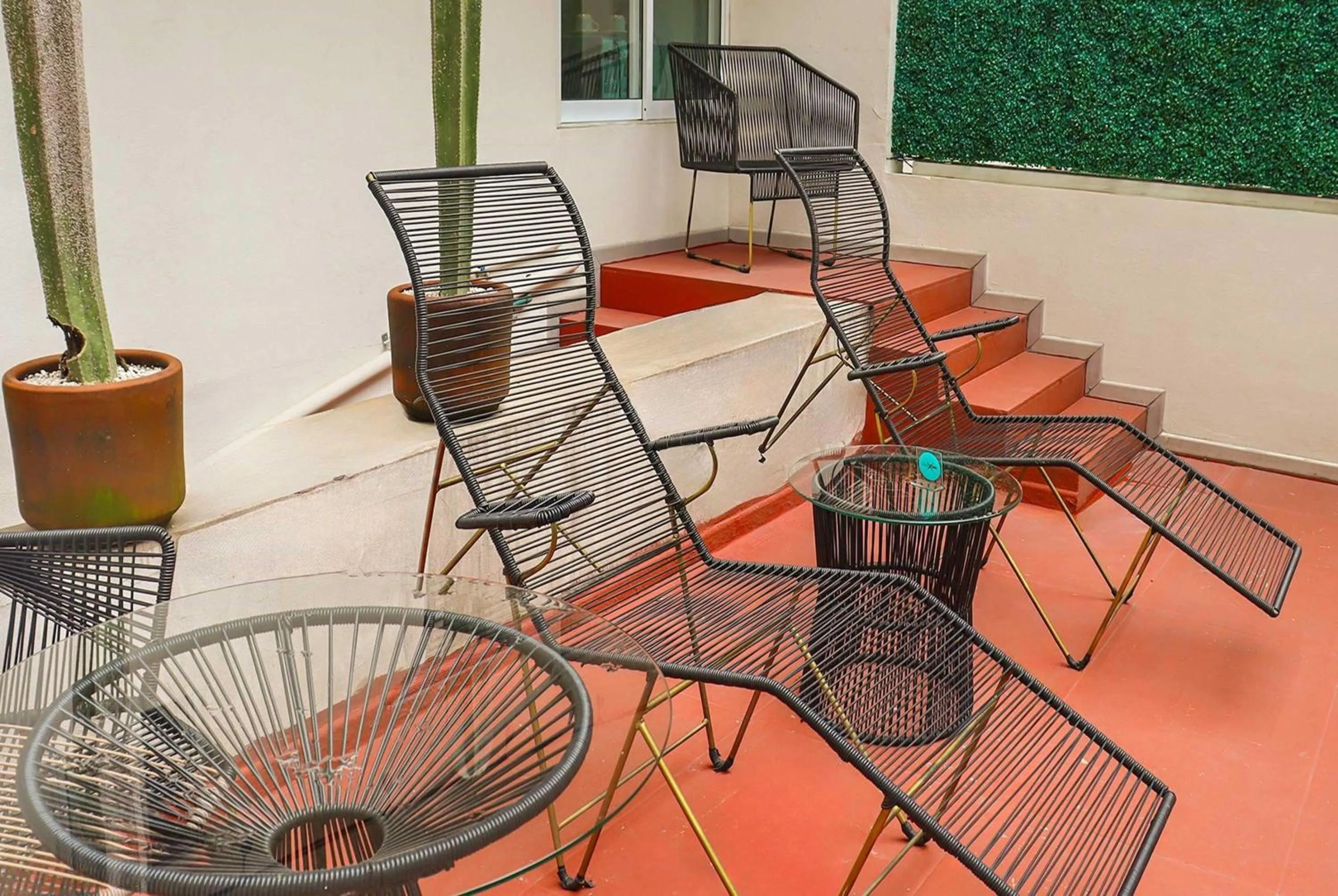 Photo of the whole room in Hotel Estancias VIVE MX wtc CDMX, Trademark by Wyndham