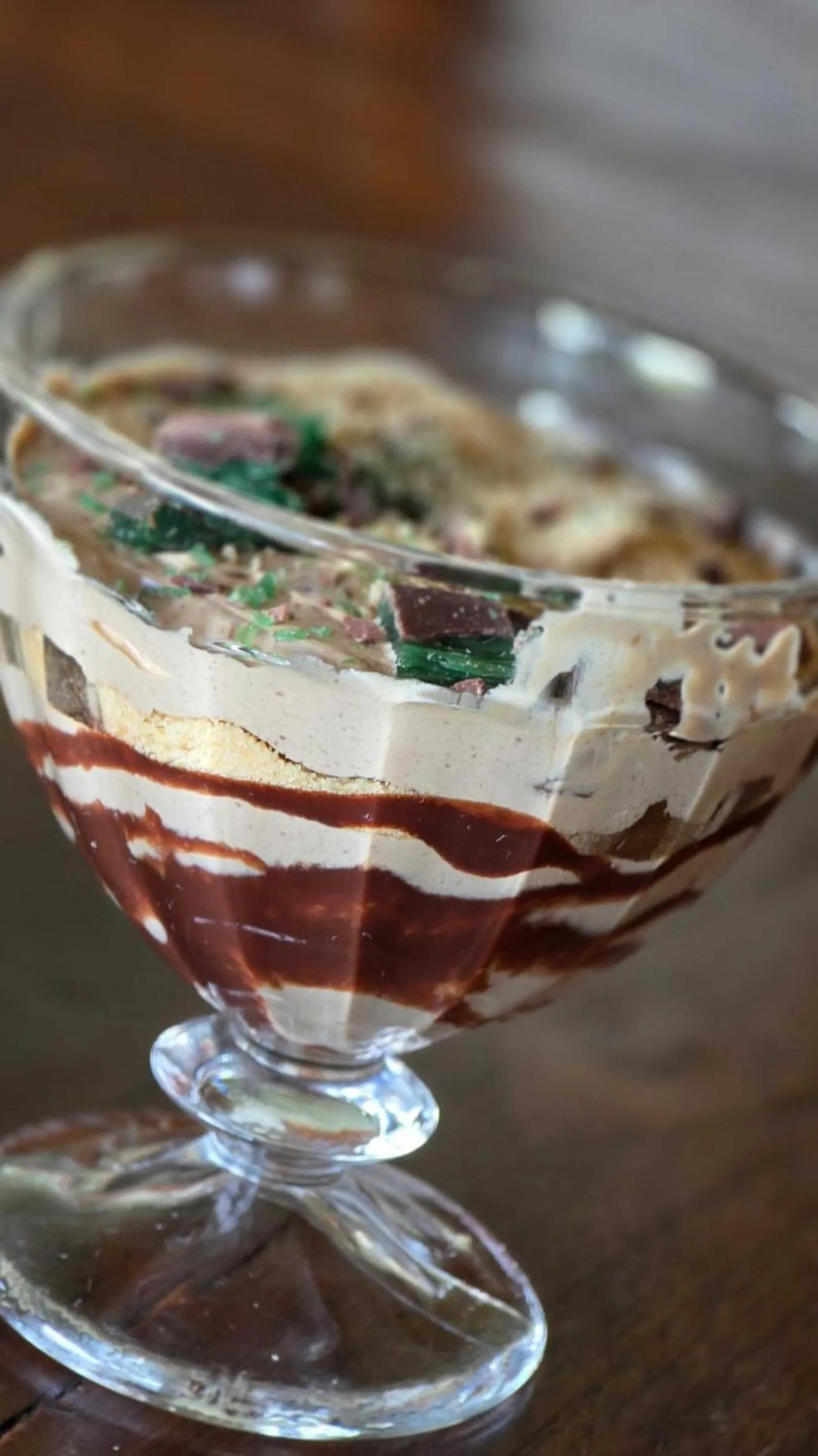 Restaurant/places to eat in Nedile Lodge