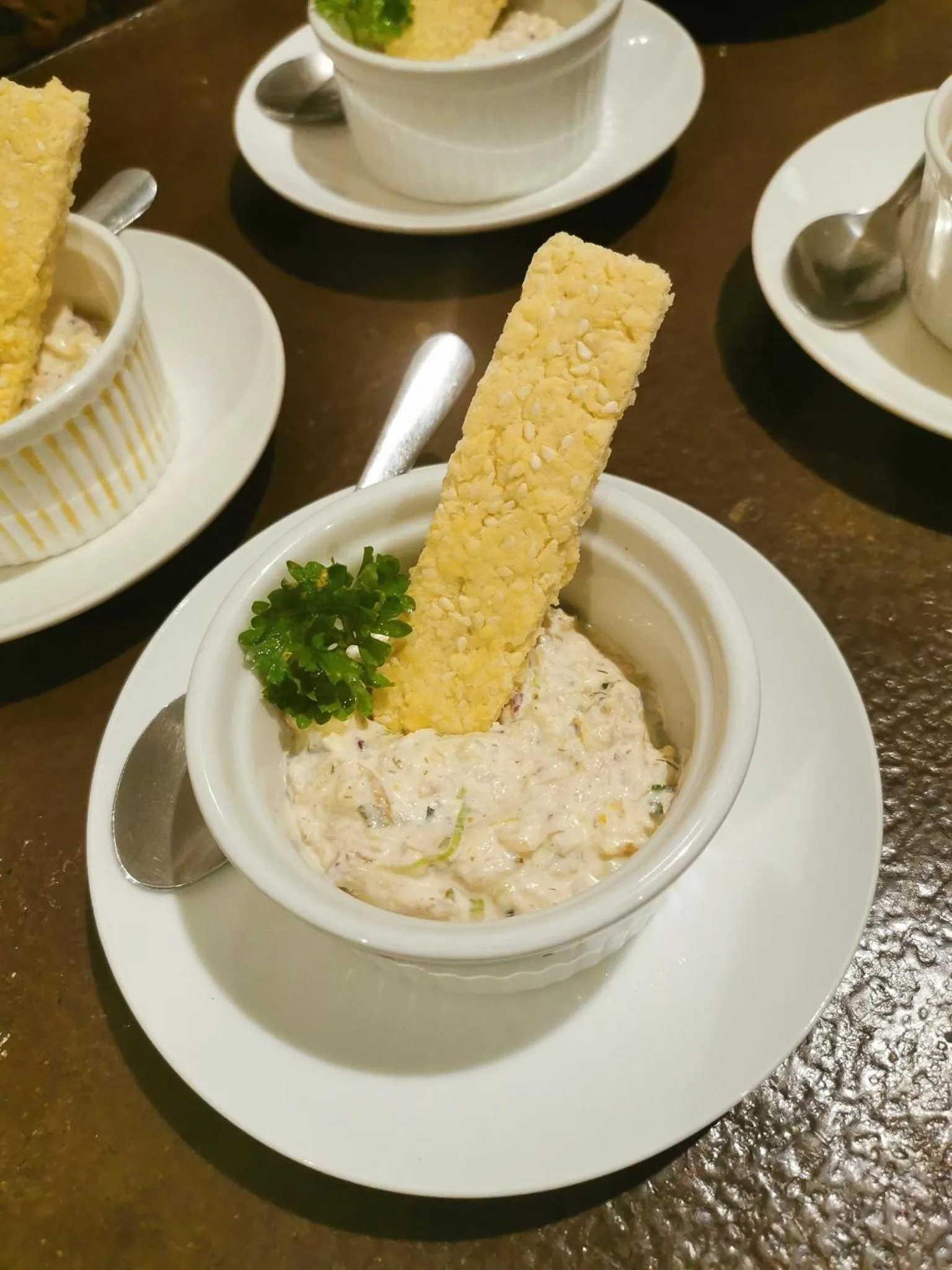 Restaurant/places to eat in Nedile Lodge