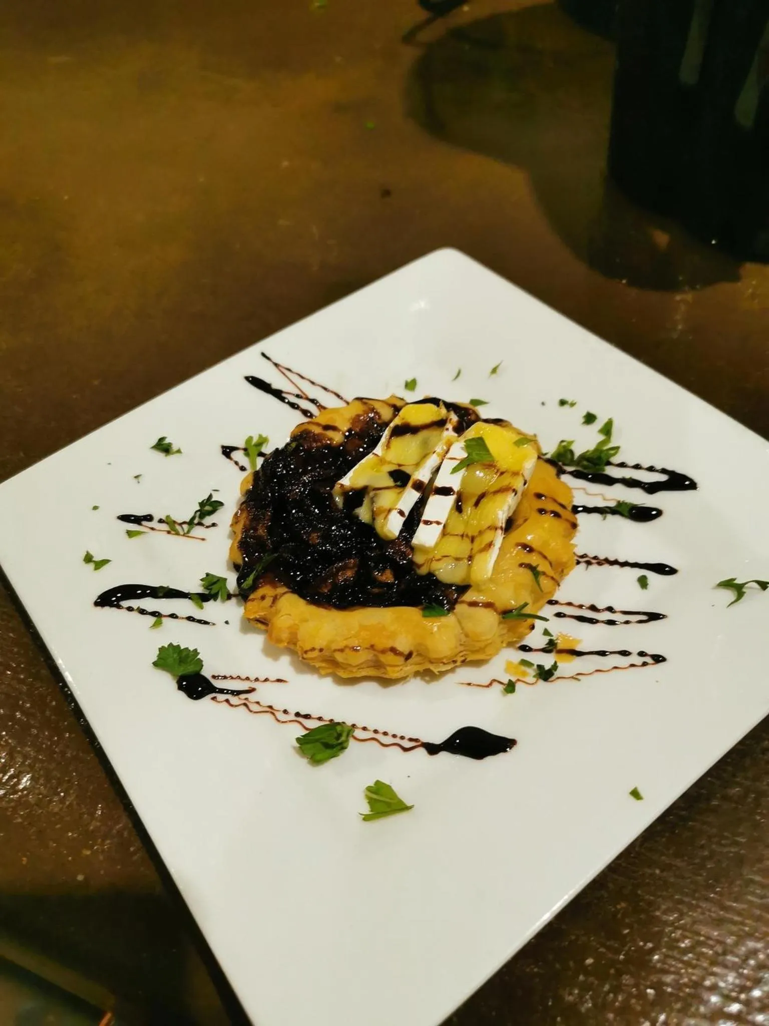 Restaurant/places to eat in Nedile Lodge