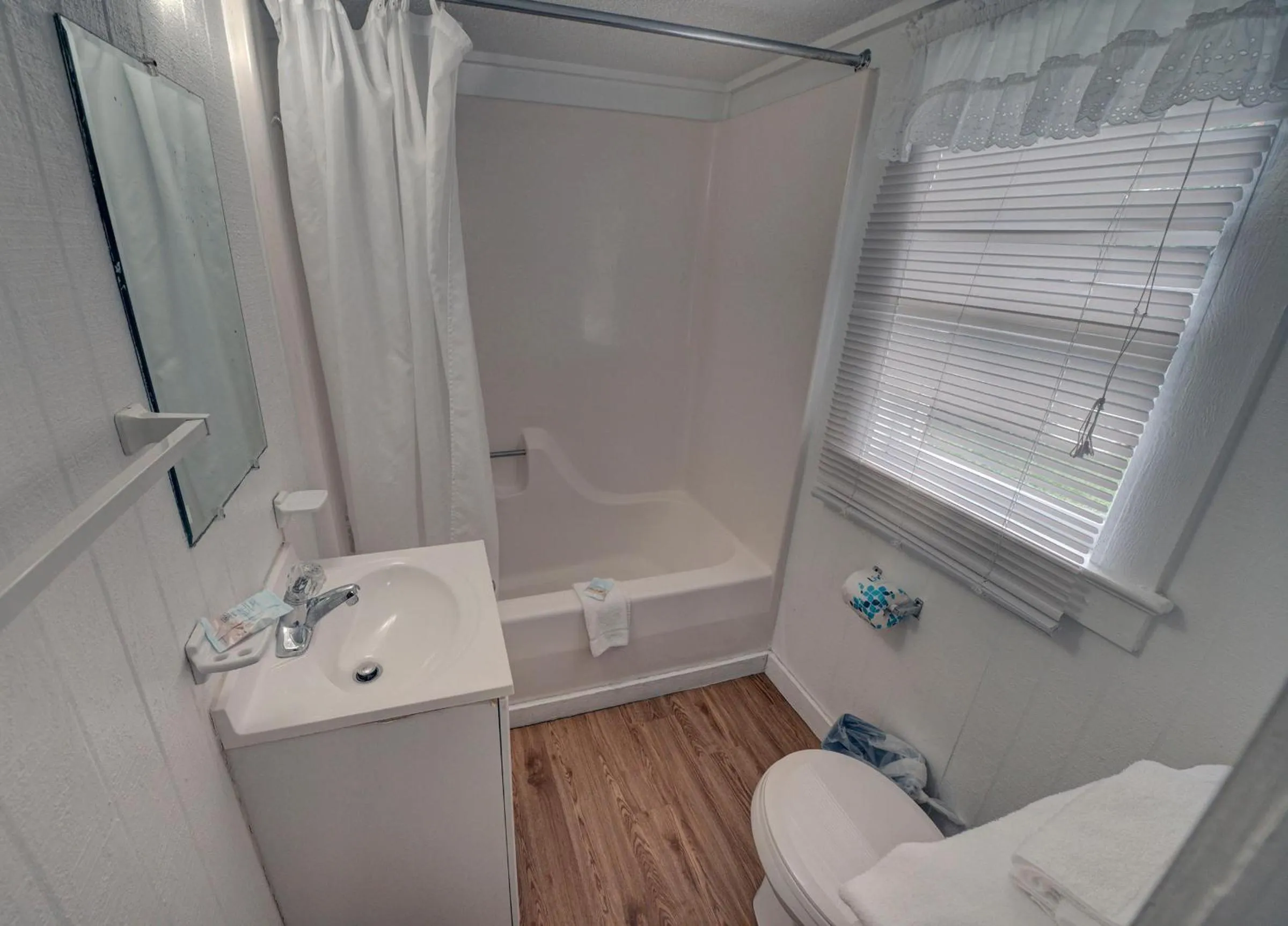 Outer Banks Motel - Village Accommodations