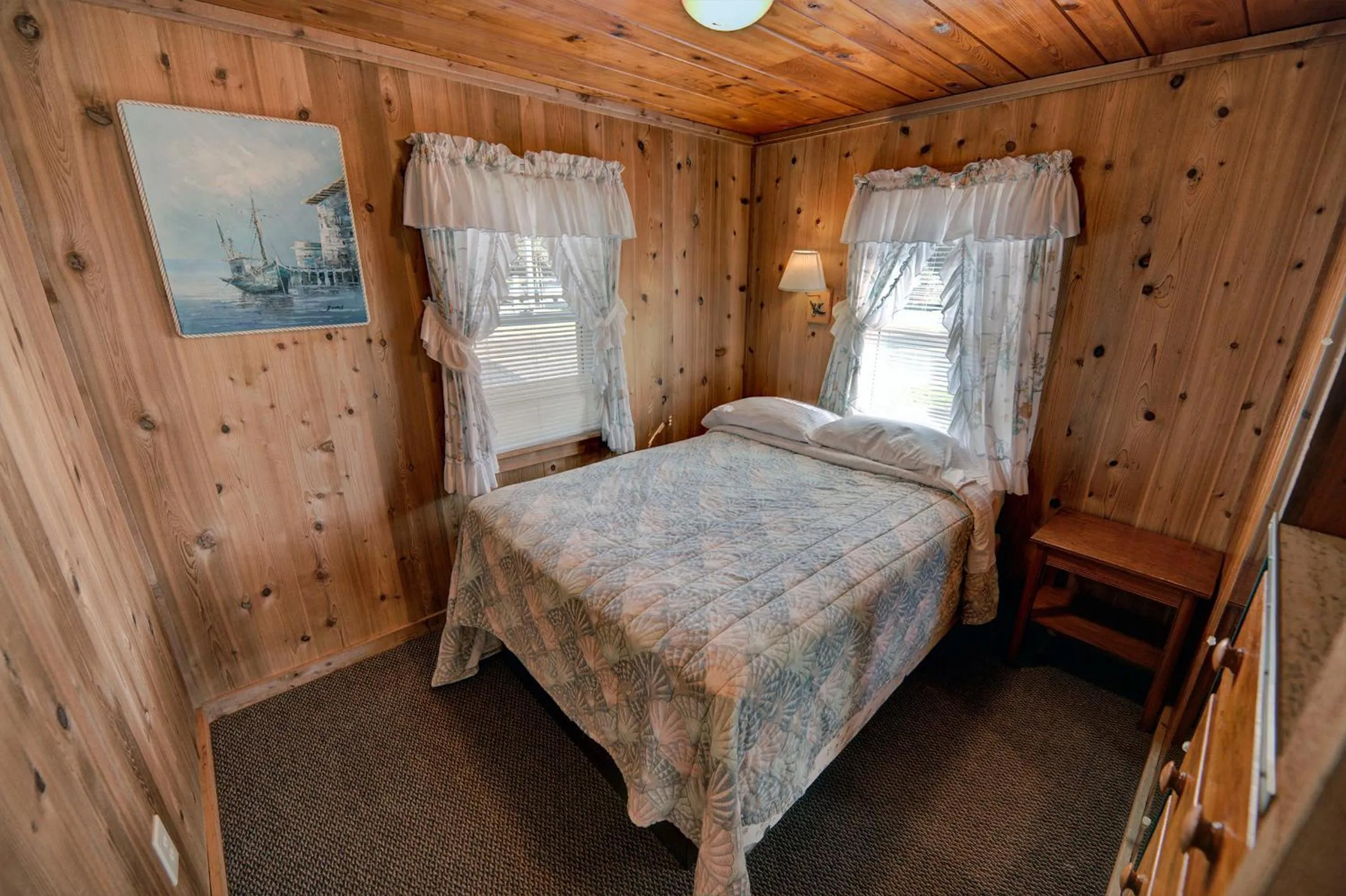 Bed in Outer Banks Motel - Village Accommodations