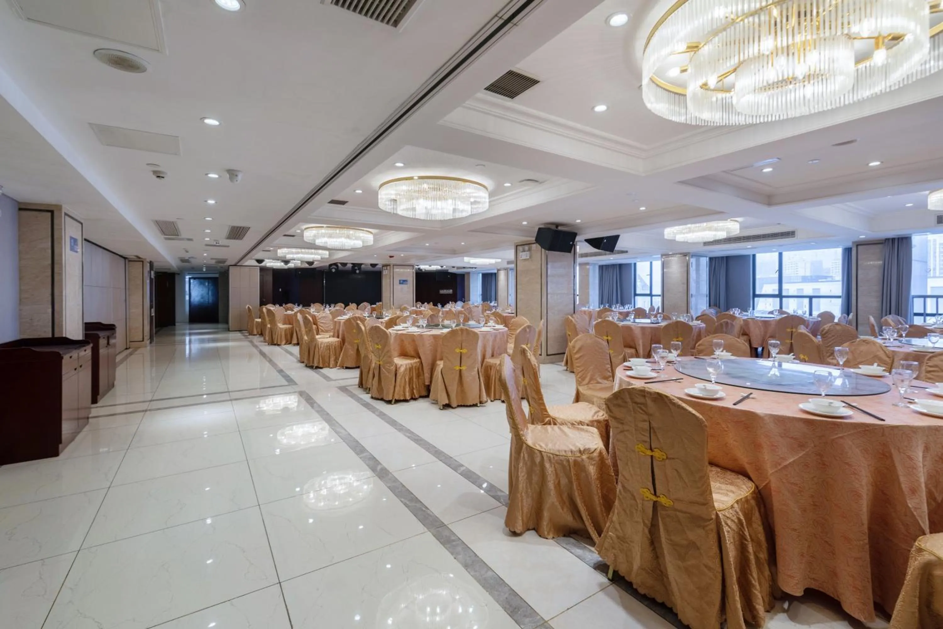 Banquet/Function facilities in Huzhou Wealth Hotel