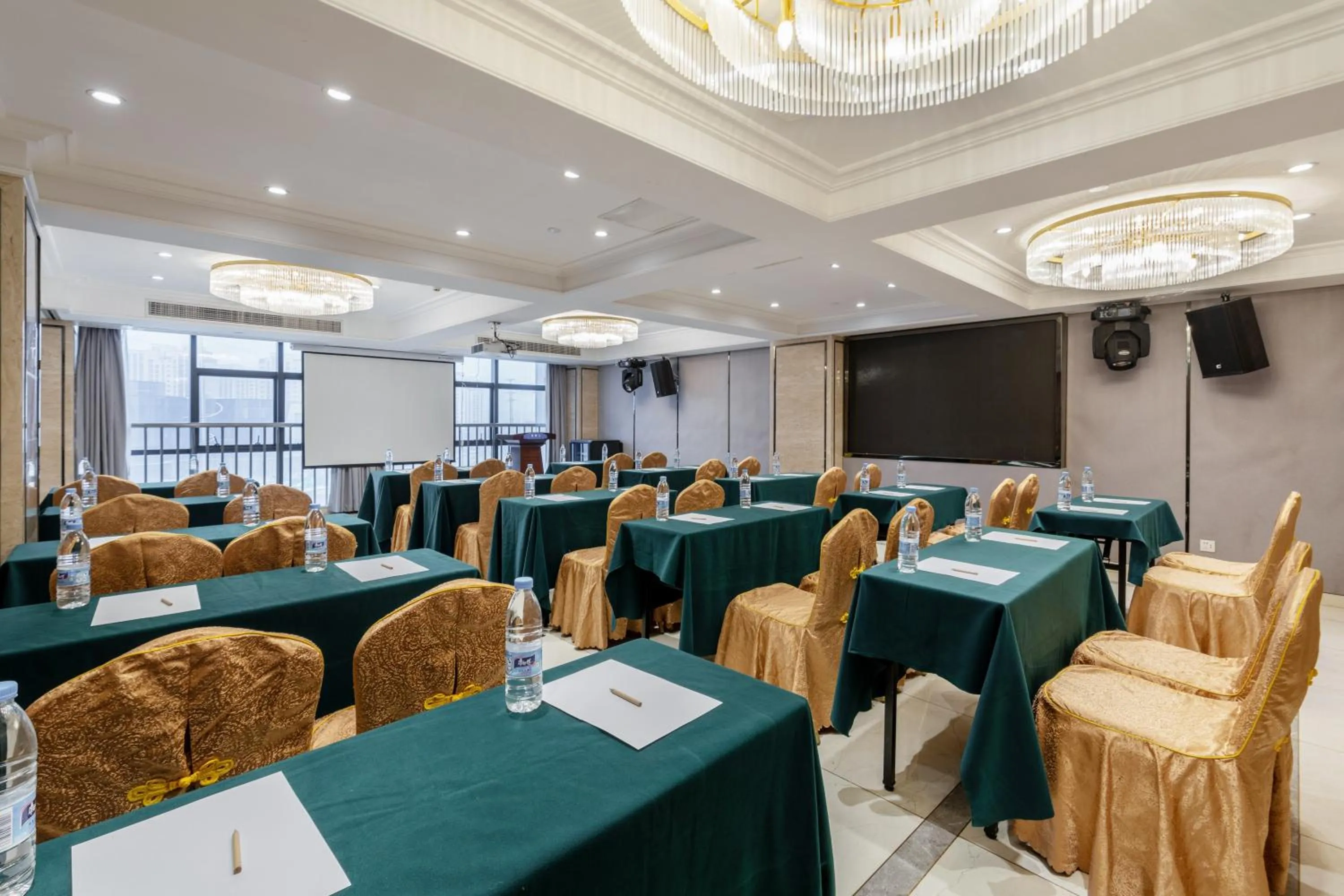 Meeting/conference room in Huzhou Wealth Hotel