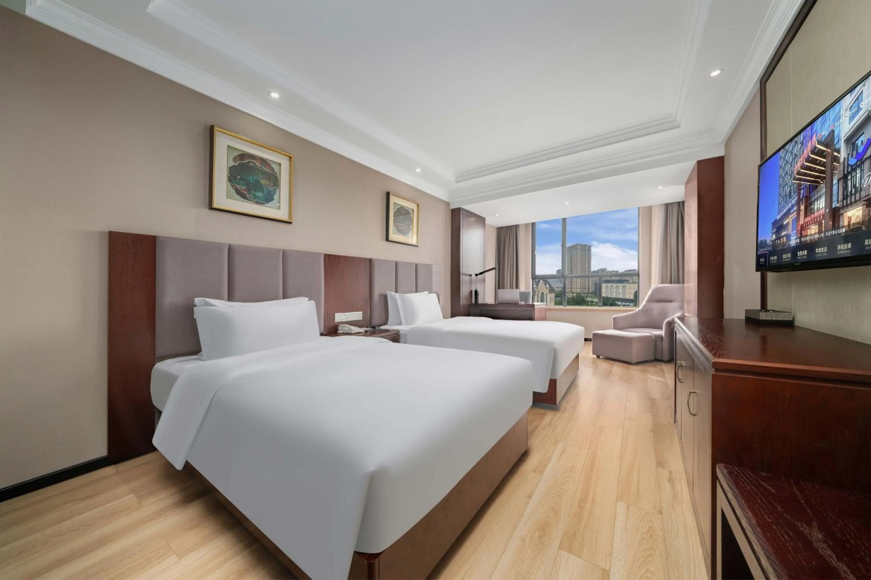 Bedroom, Bed in Huzhou Wealth Hotel