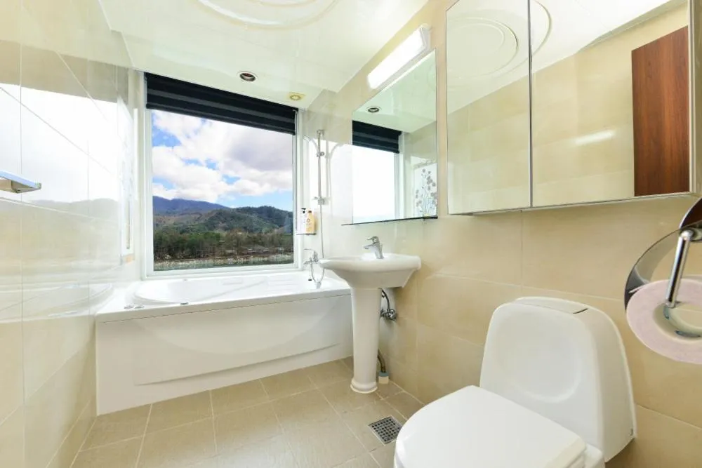 Moonlight Blue Pension