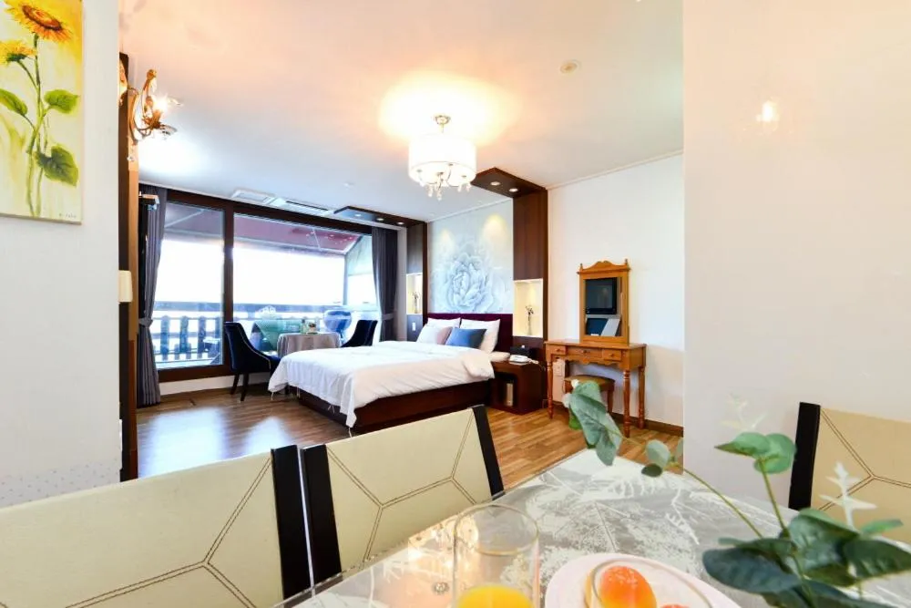 Bed in Moonlight Blue Pension