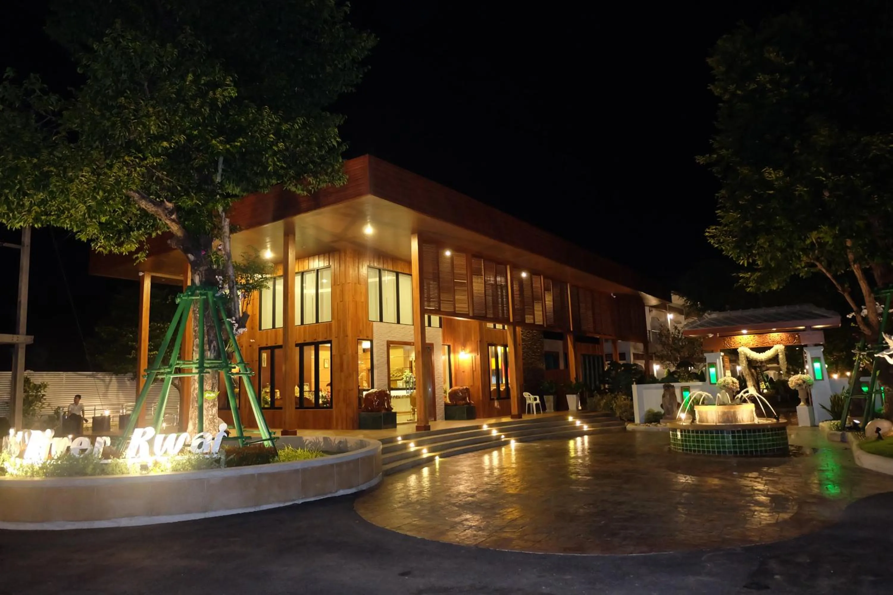 Area and facilities in Princess River Kwai Hotel