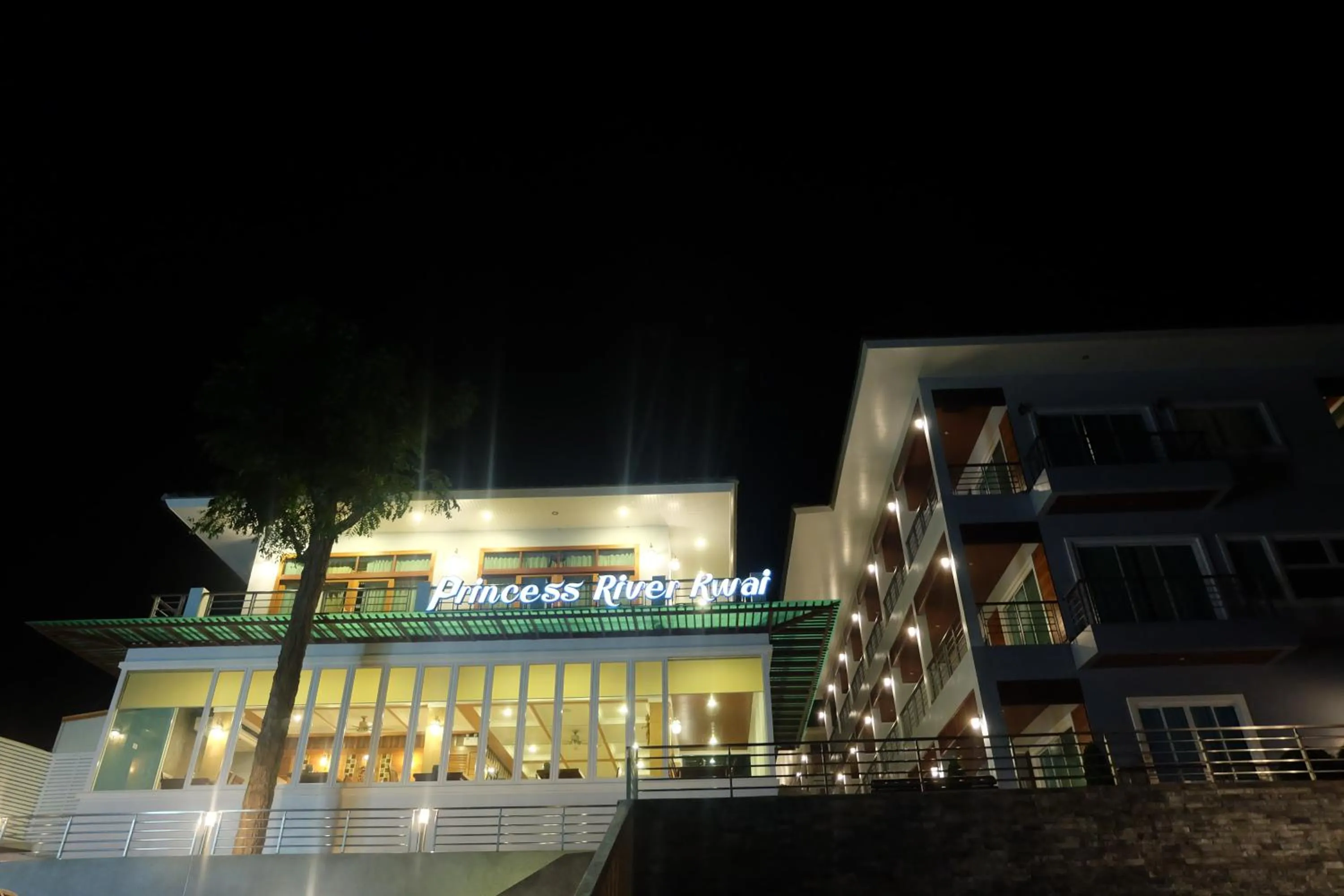 Area and facilities in Princess River Kwai Hotel