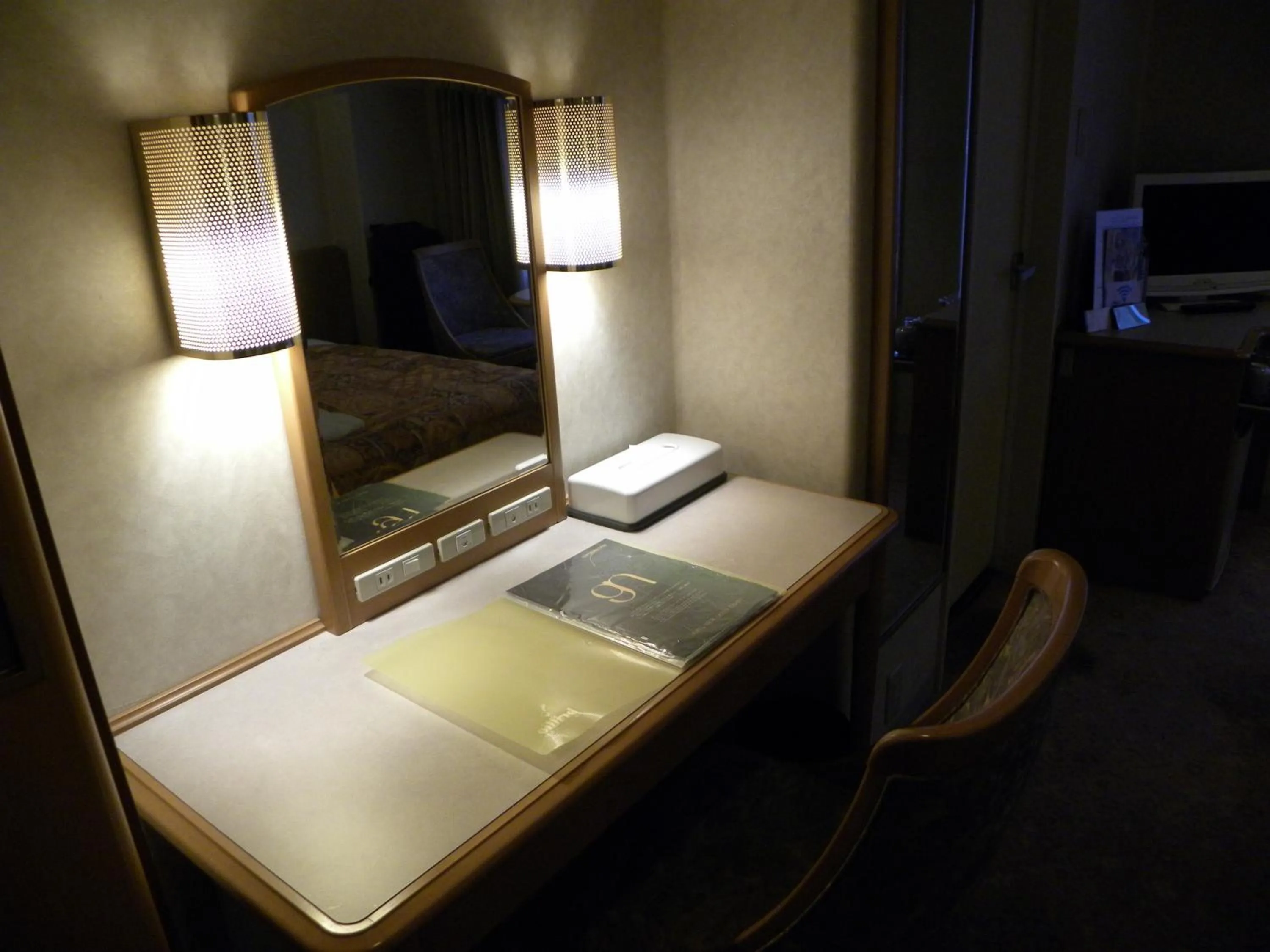 Photo of the whole room, Bed in Hotel New Green Okachimachi