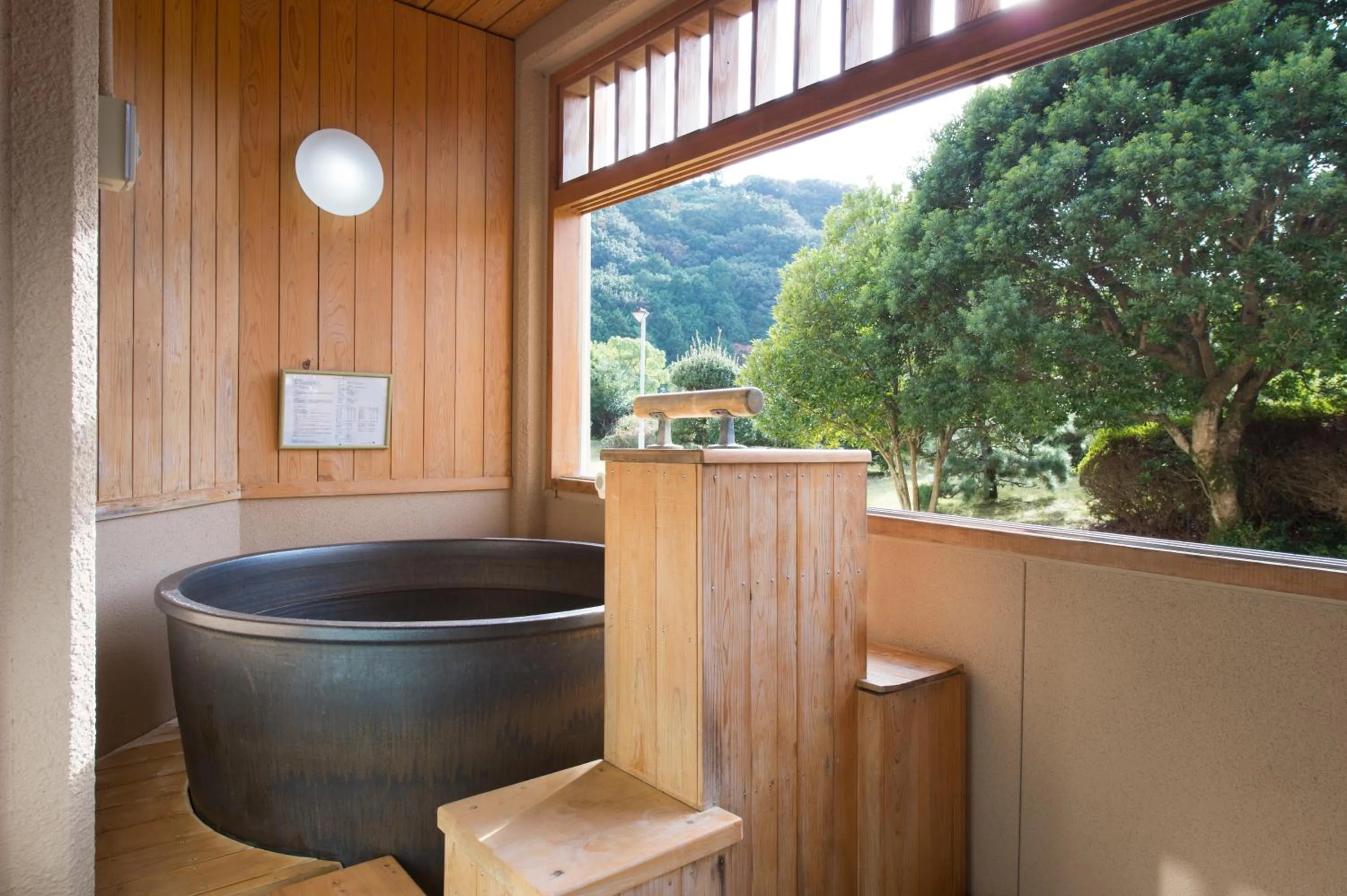 Hot Spring Bath in Hotel Tokinoza