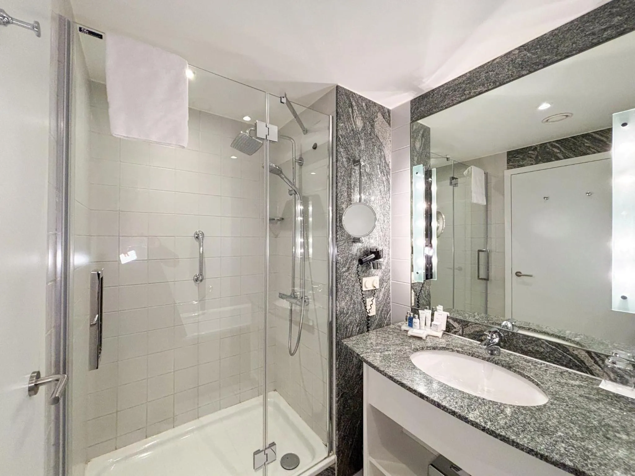 Bathroom in Van der Valk Hotel Spa