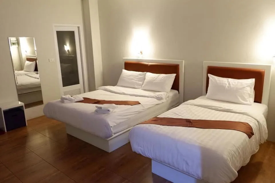 Photo of the whole room, Bed in Namthip Residence