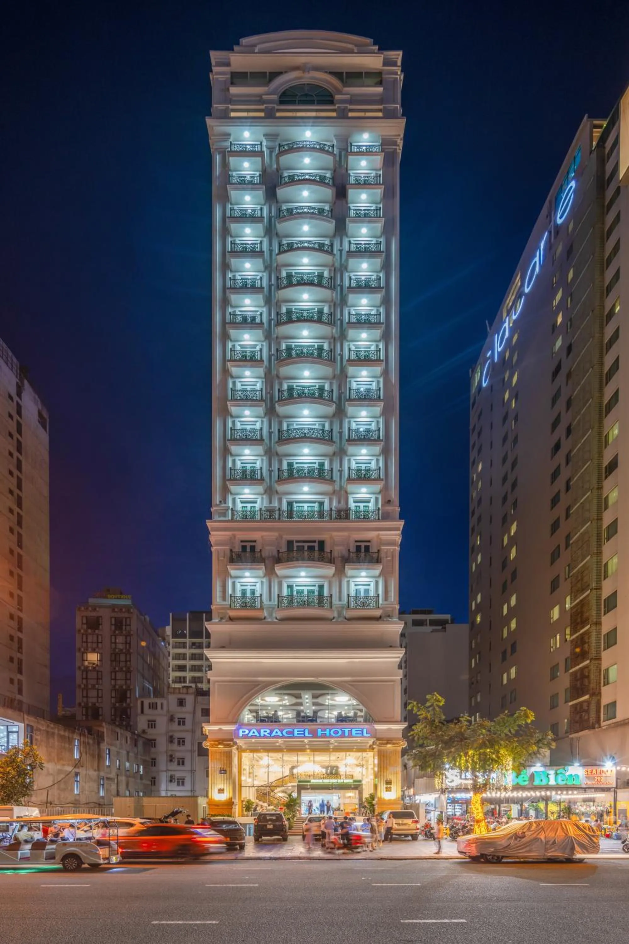 Property building in Paracel Beach Hotel