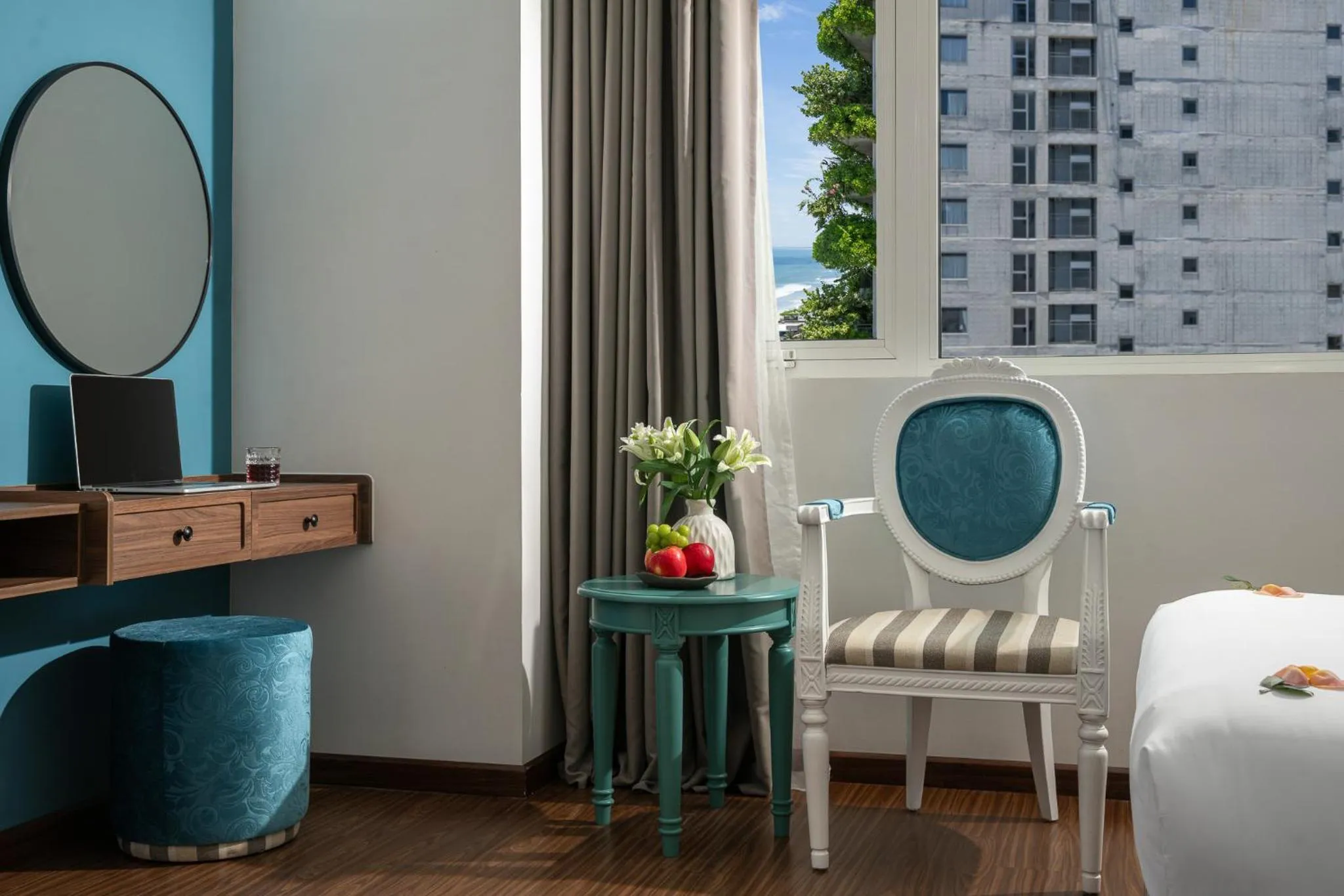 View (from property/room), Bed in Paracel Beach Hotel