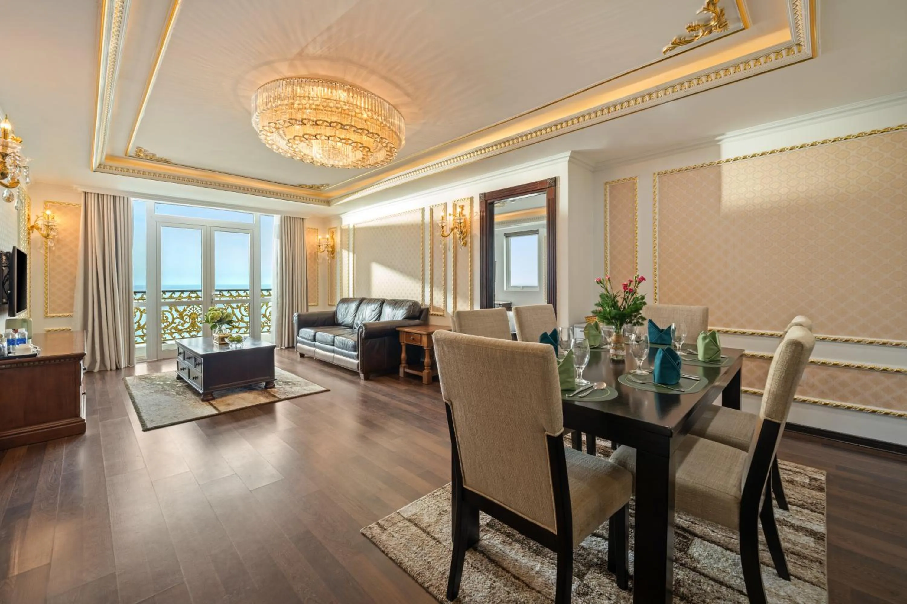 TV and multimedia in Paracel Beach Hotel