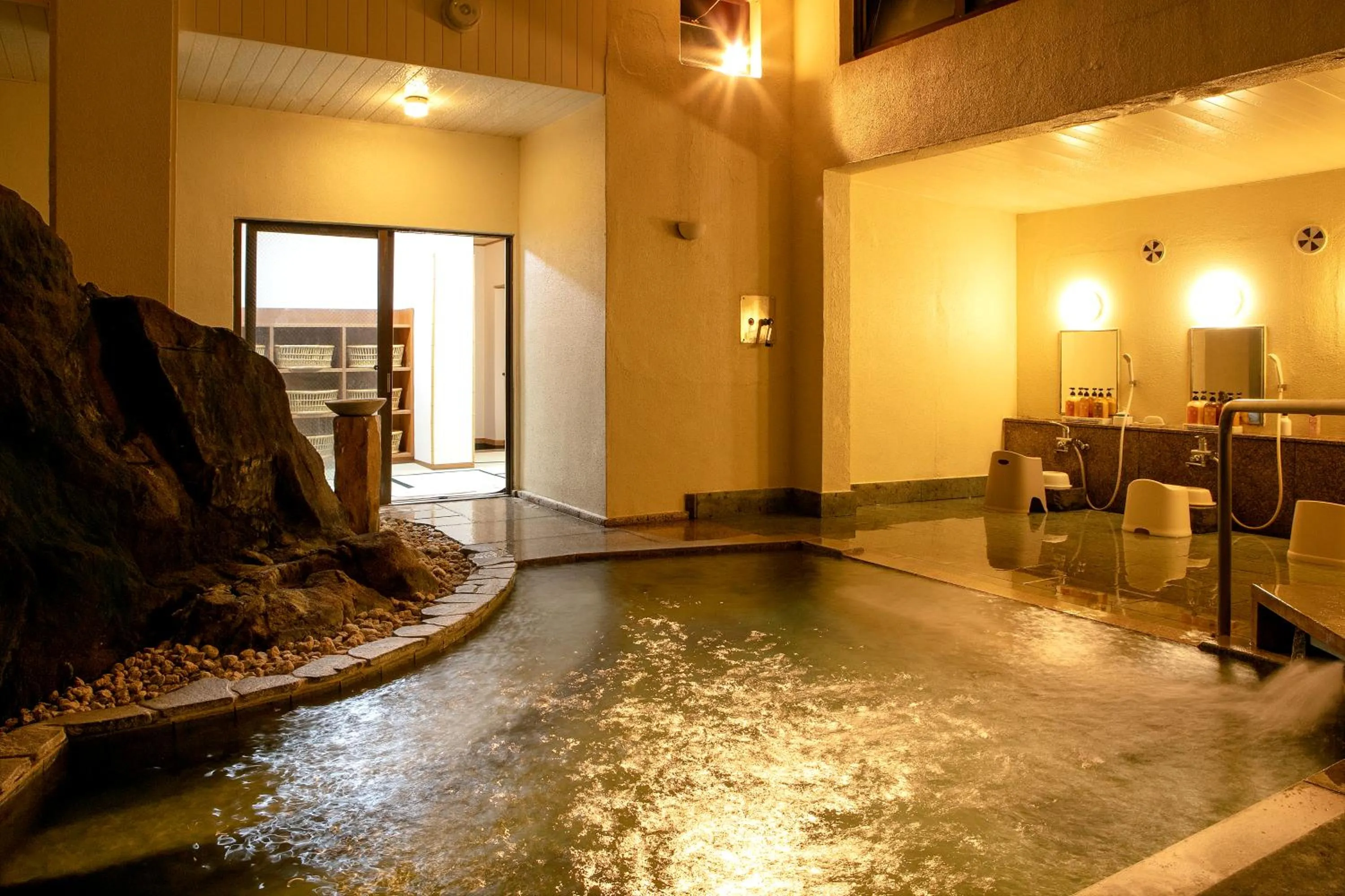 Hot Spring Bath in Honjin