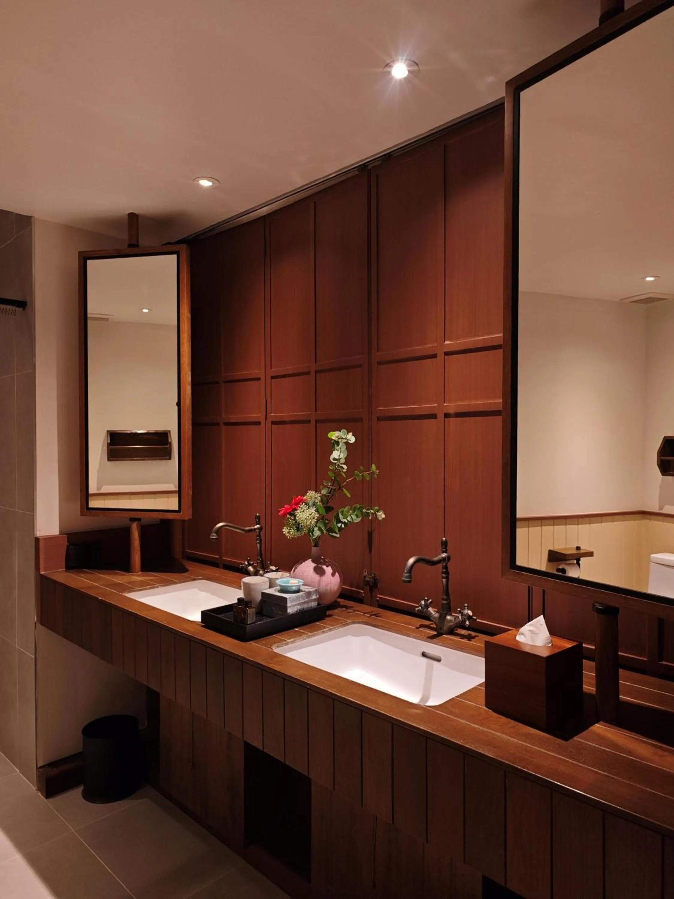 Bathroom in Chann Bangkok Noi