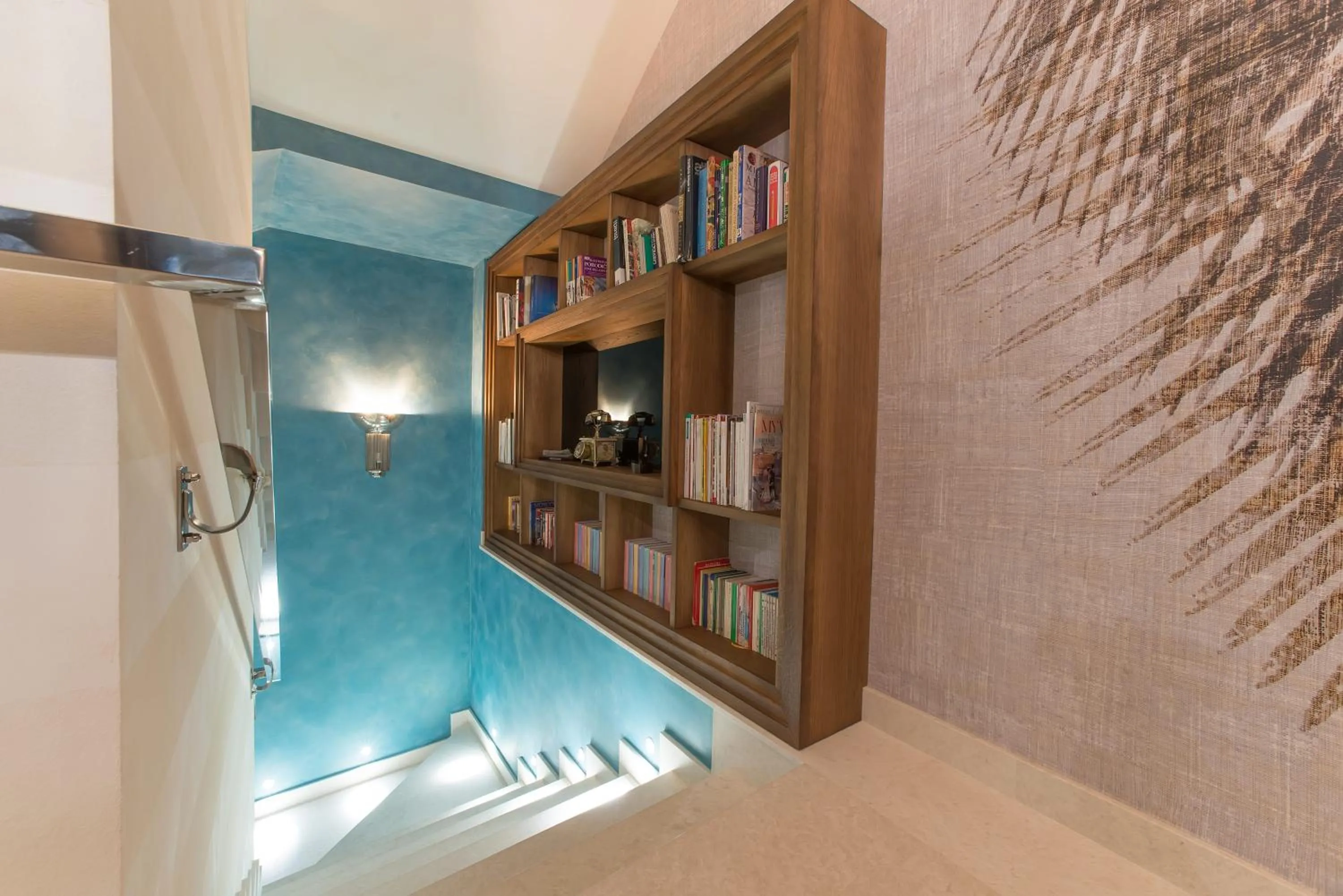 Library in Hotel Forza Terra