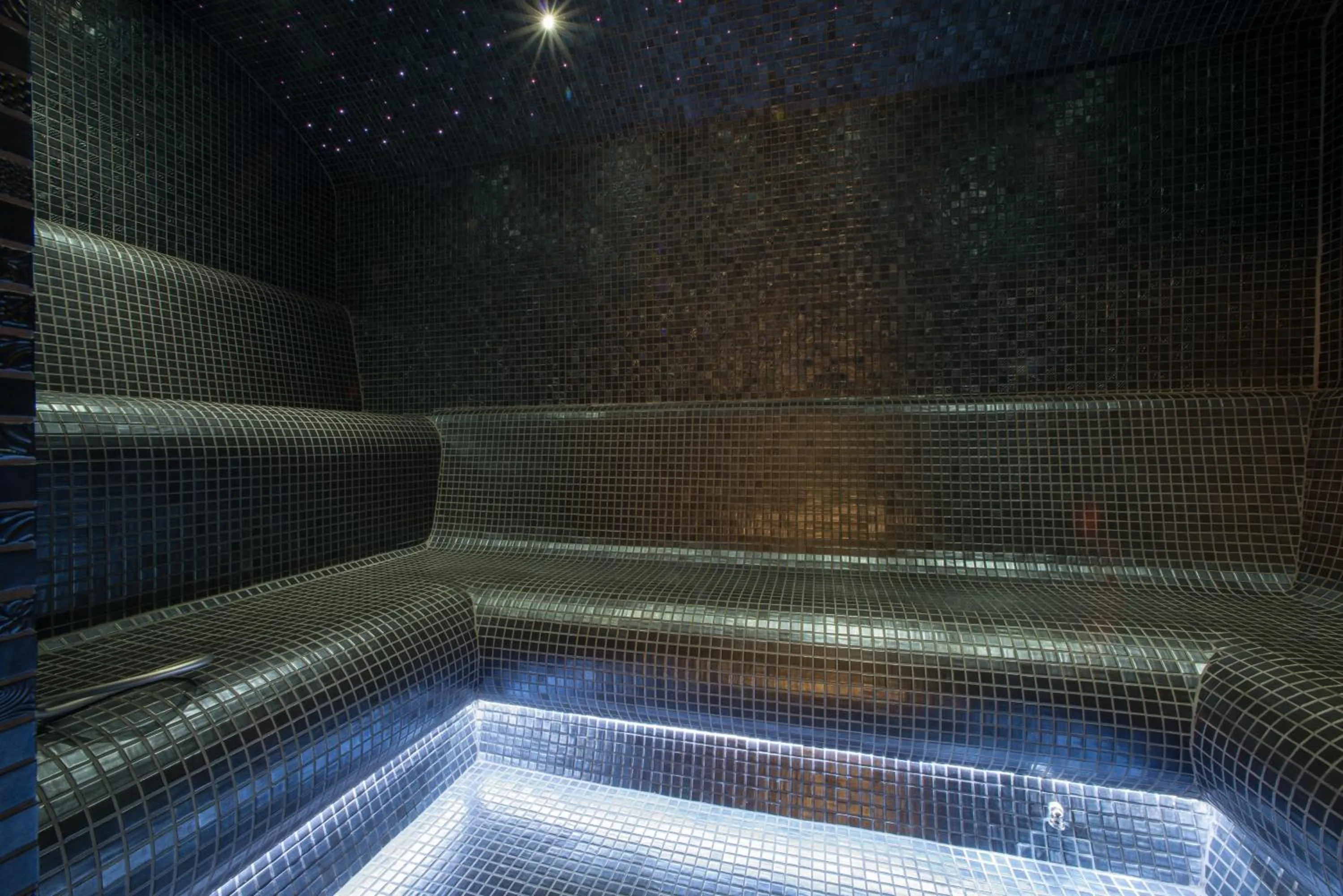 Steam room in Hotel Forza Terra