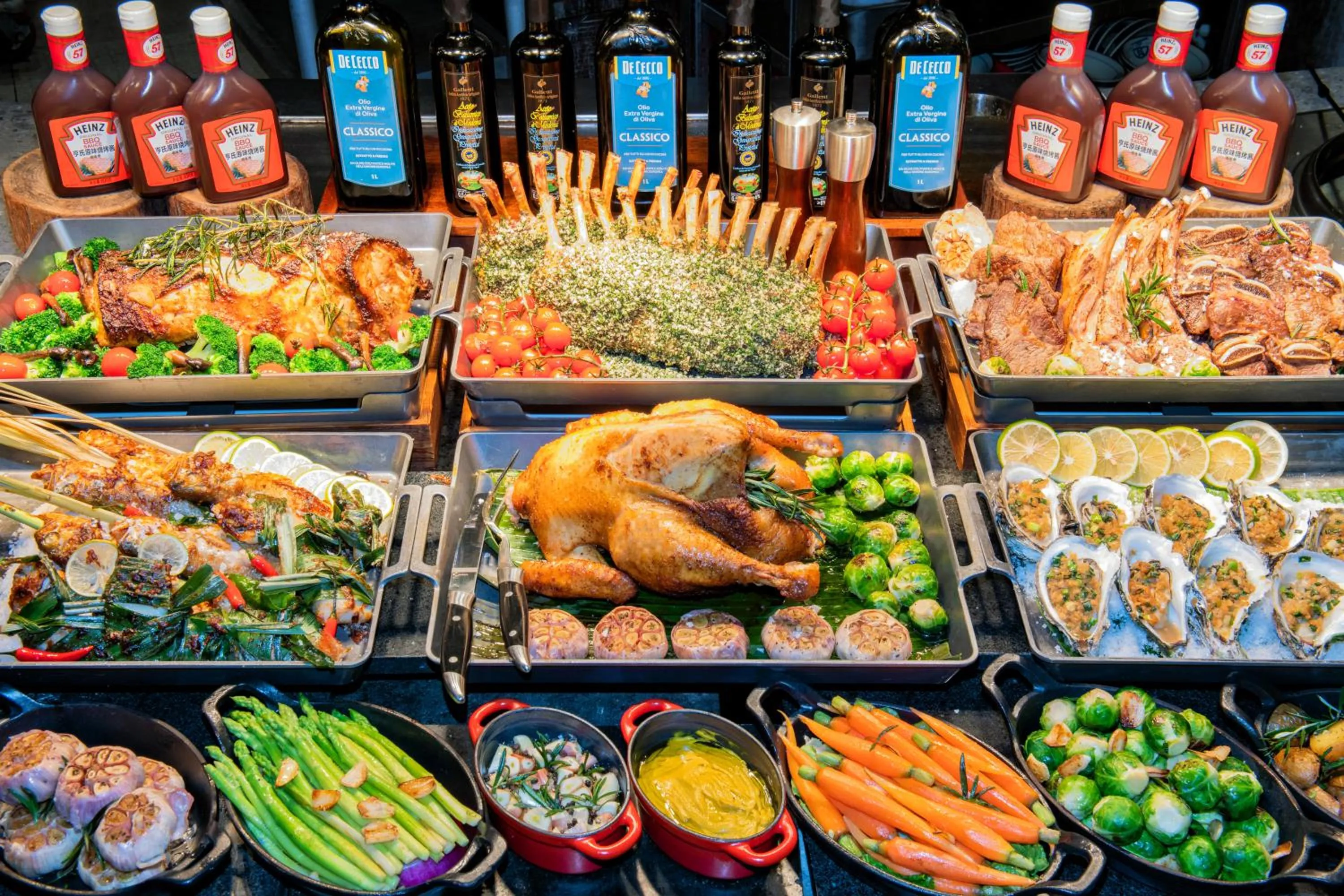 Dinner in Howard Johnson Sandalwoods Resort Huizhou