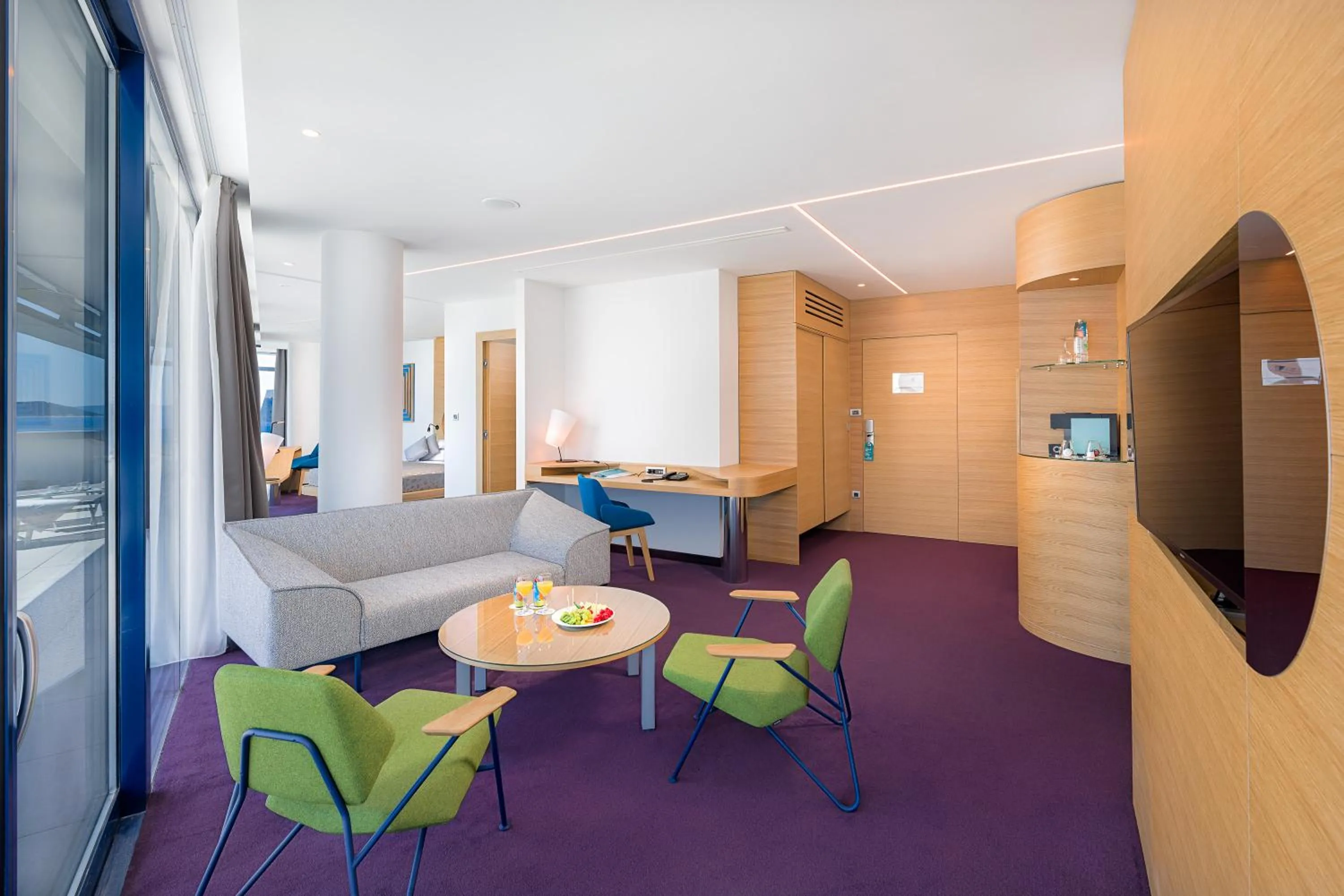 Coffee/tea facilities in Hotel Olympia Sky