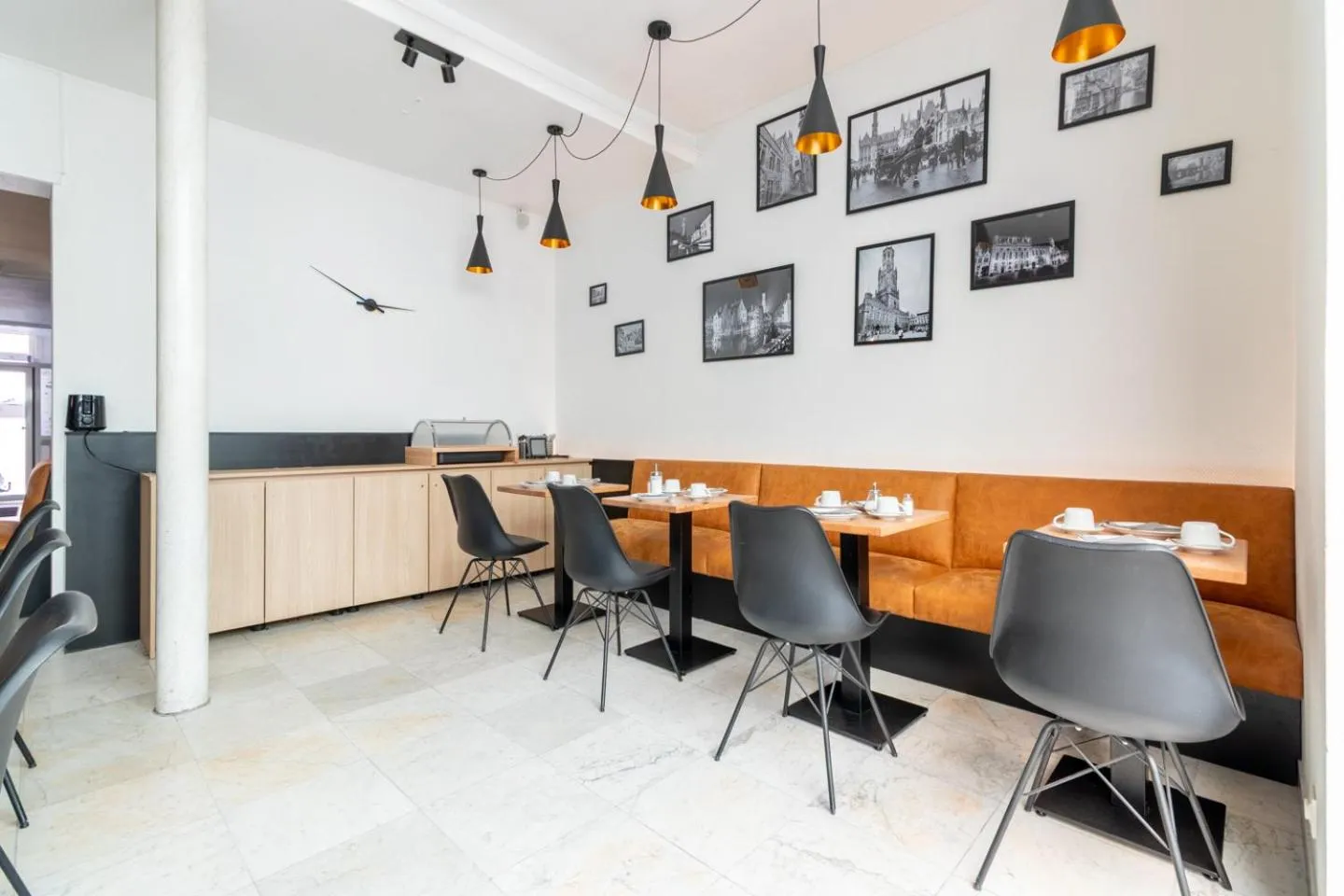 Restaurant/places to eat in Hotel Montovani