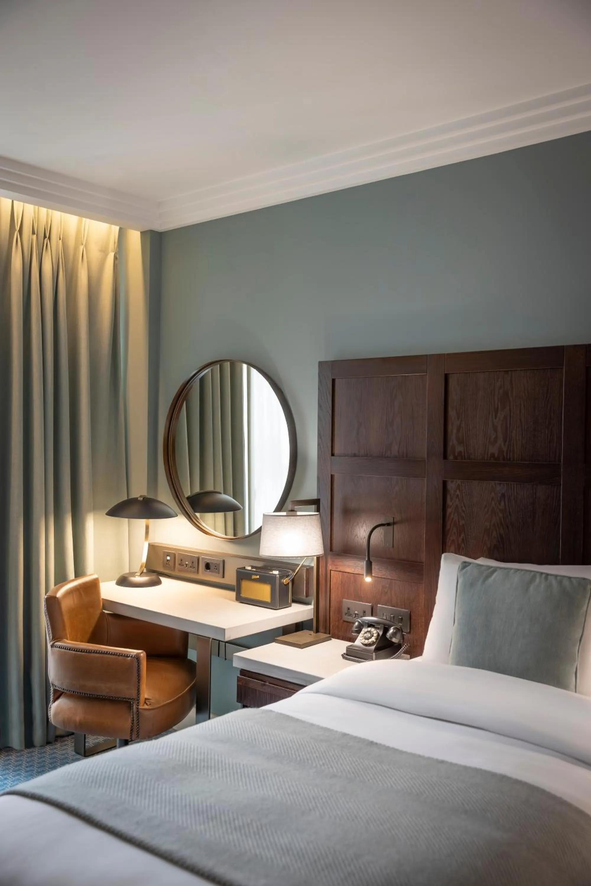 Bedroom, Bed in Clayton Hotel Cambridge