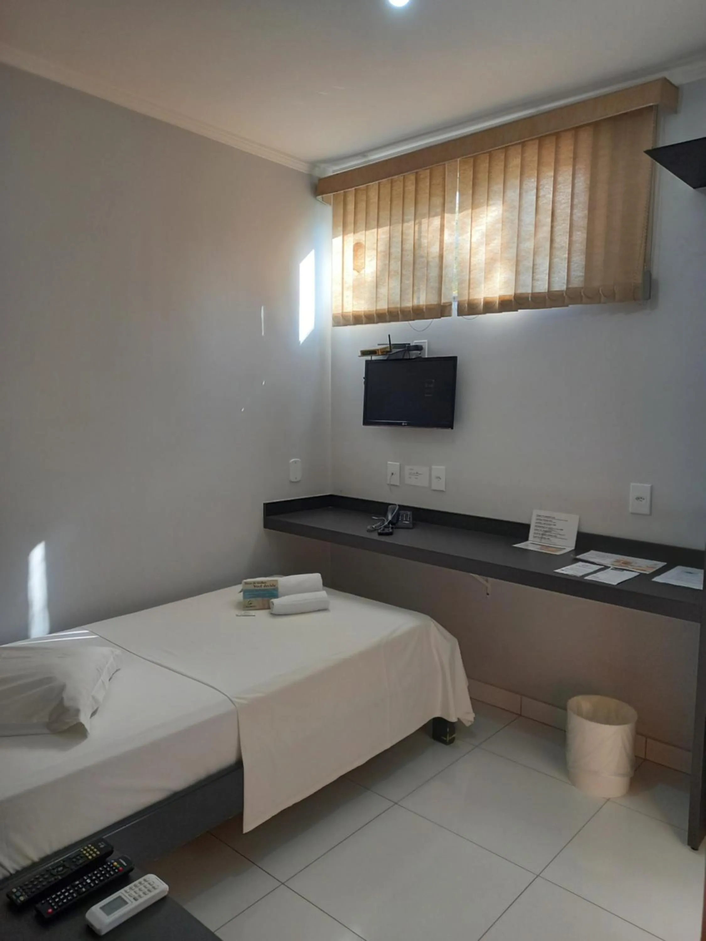 Bed in Hotel Mandino