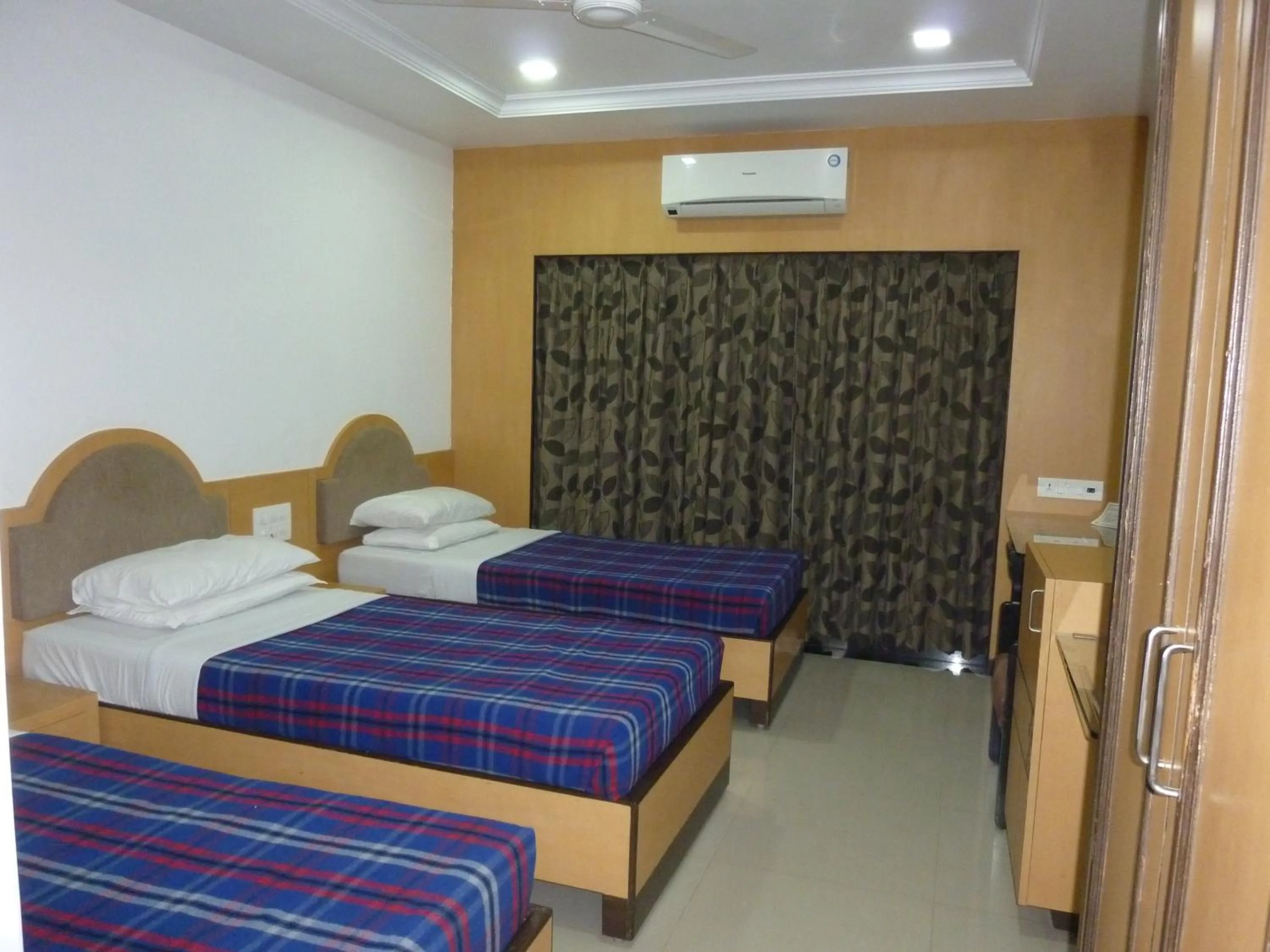 Bed in Hotel Balwas International
