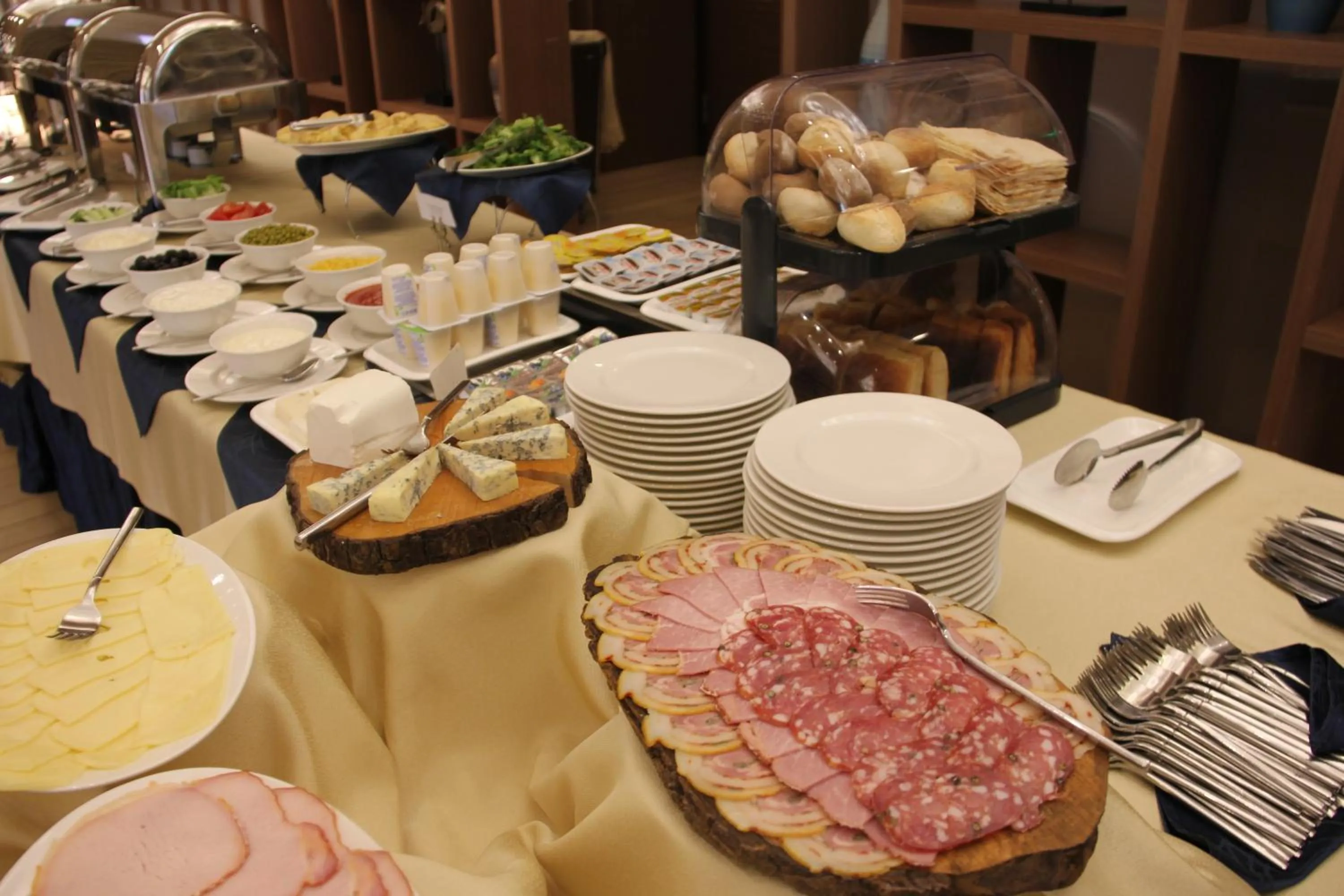 Buffet breakfast in Ararat Resort Tsaghkadzor