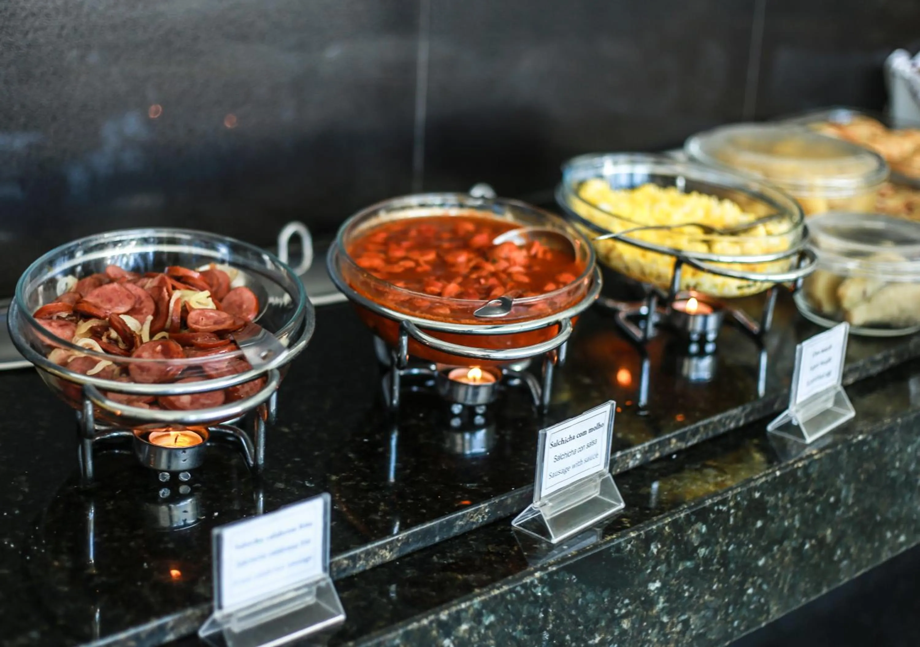 Restaurant/places to eat in Espaço Viana