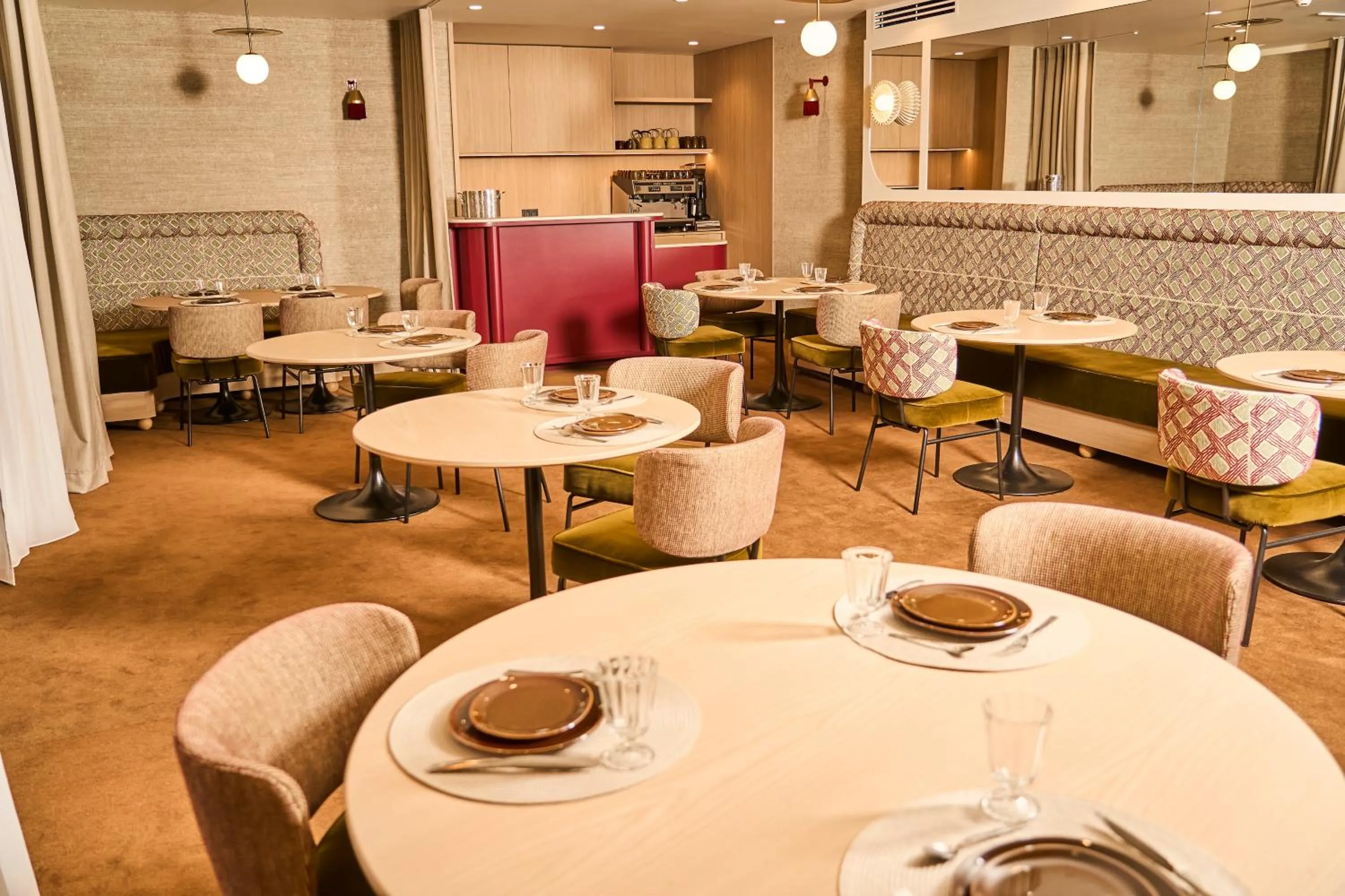 Breakfast in Chapeau Rouge par William Frachot - Hôtel Espace Bien-être & Restaurant étoilé