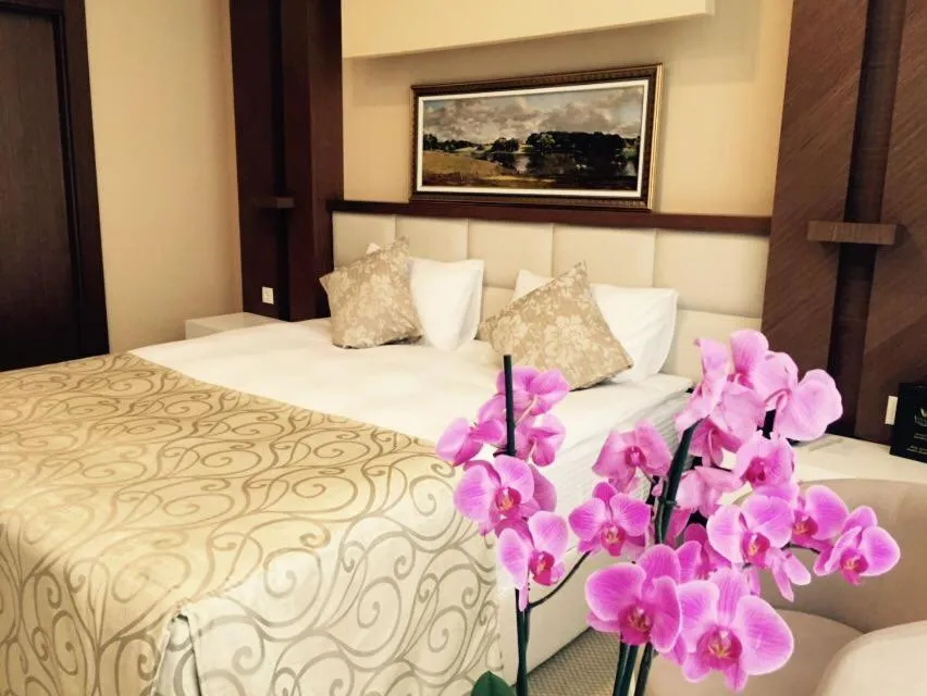 Bed in Vivaldi Park Hotel