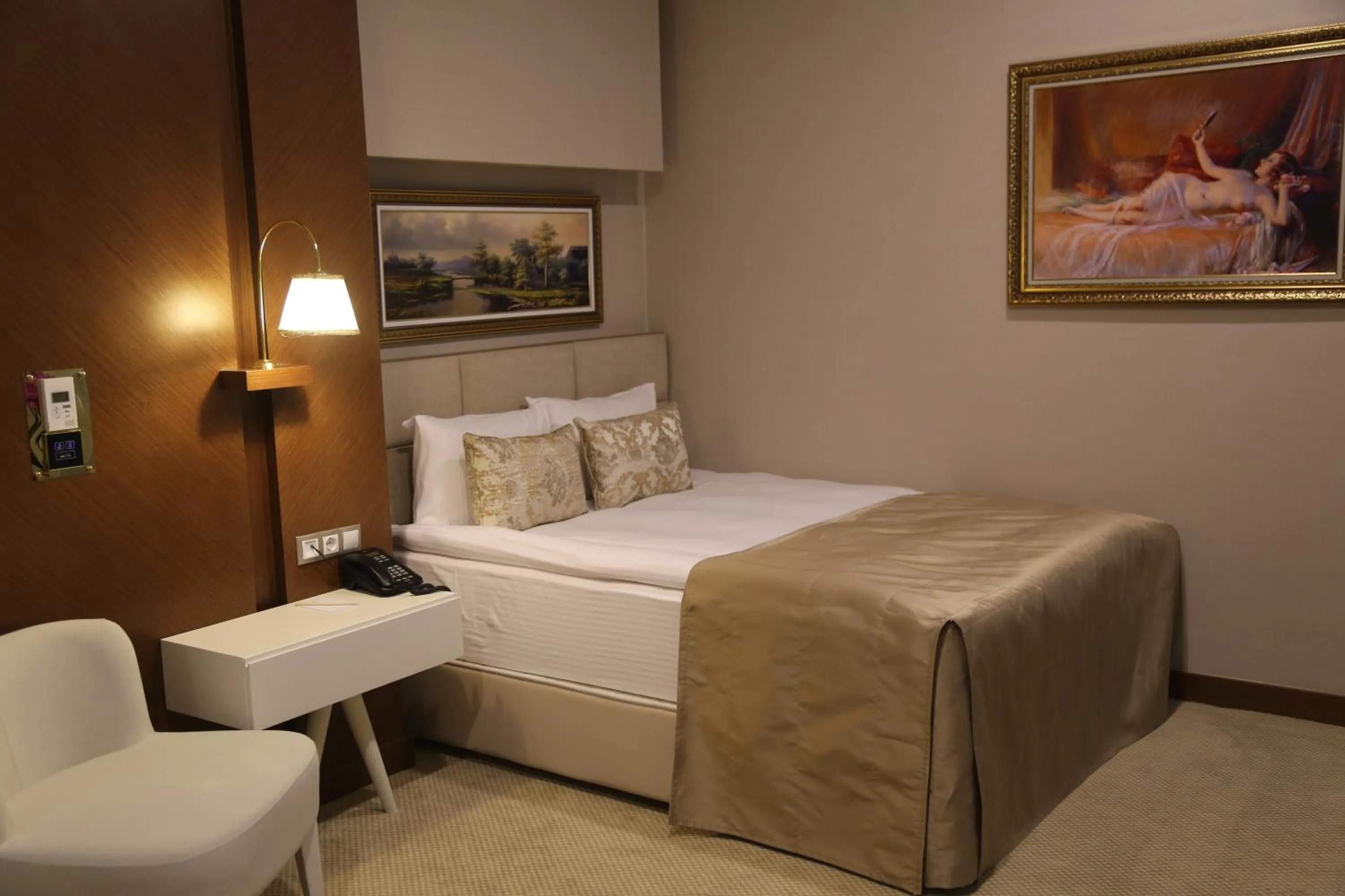 Bed in Vivaldi Park Hotel