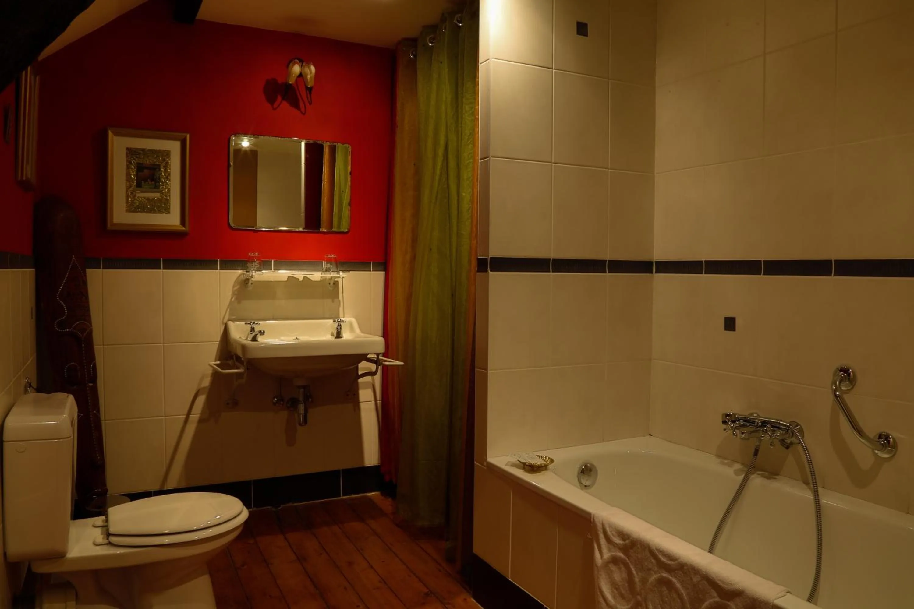 Toilet in Hotel Dufays