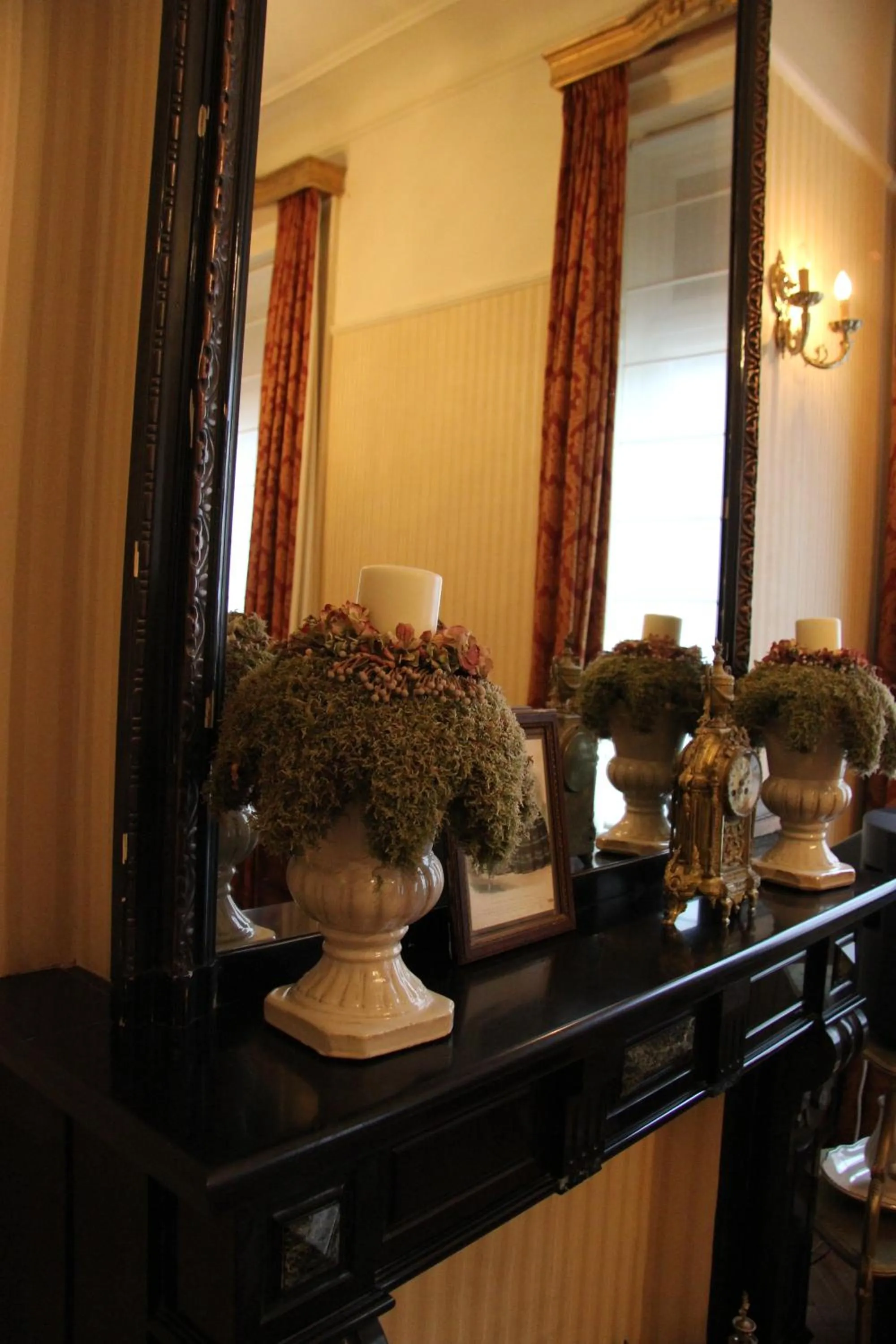 Decorative detail in Hotel Dufays