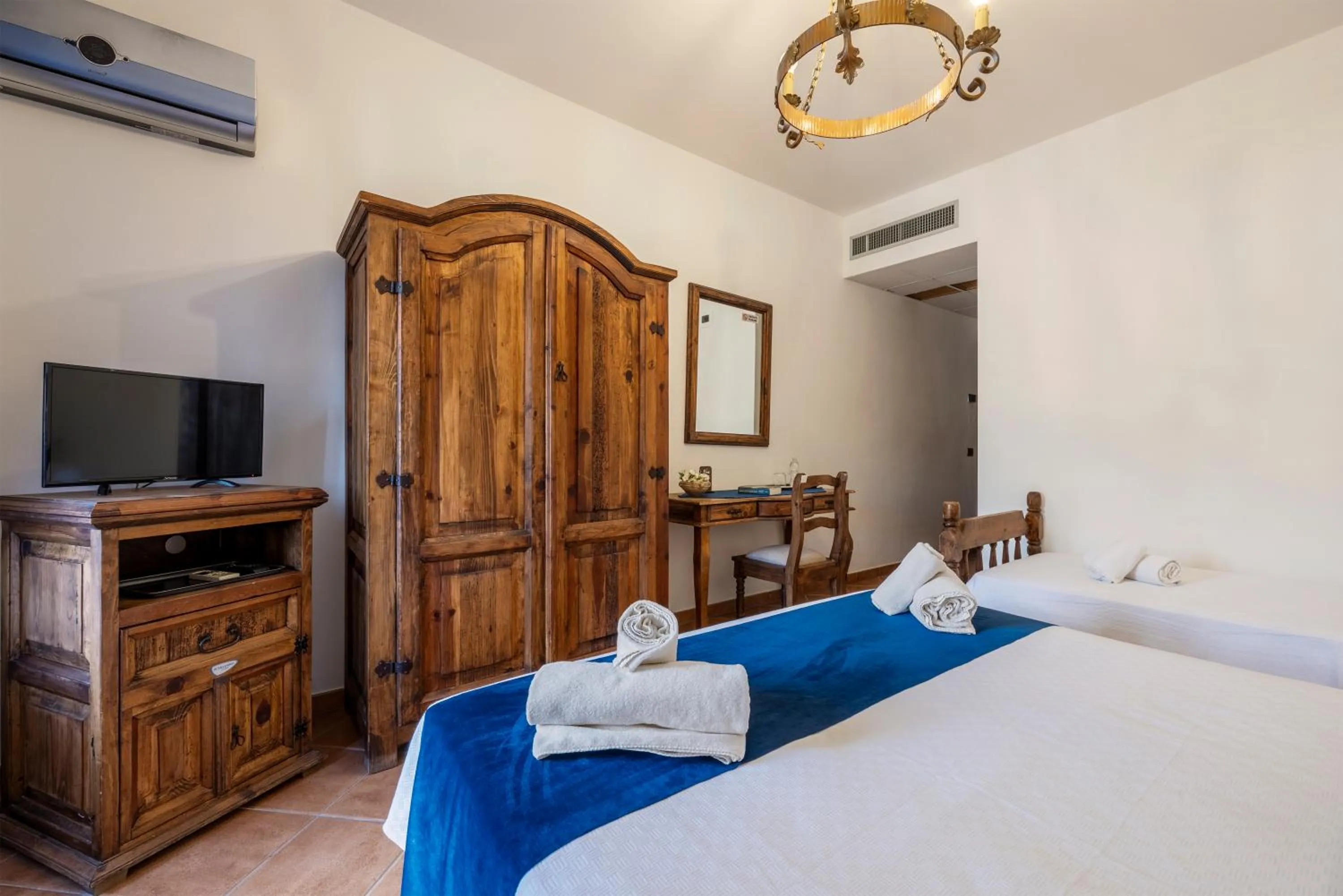 Bed in Hotel Castello di Giuliano