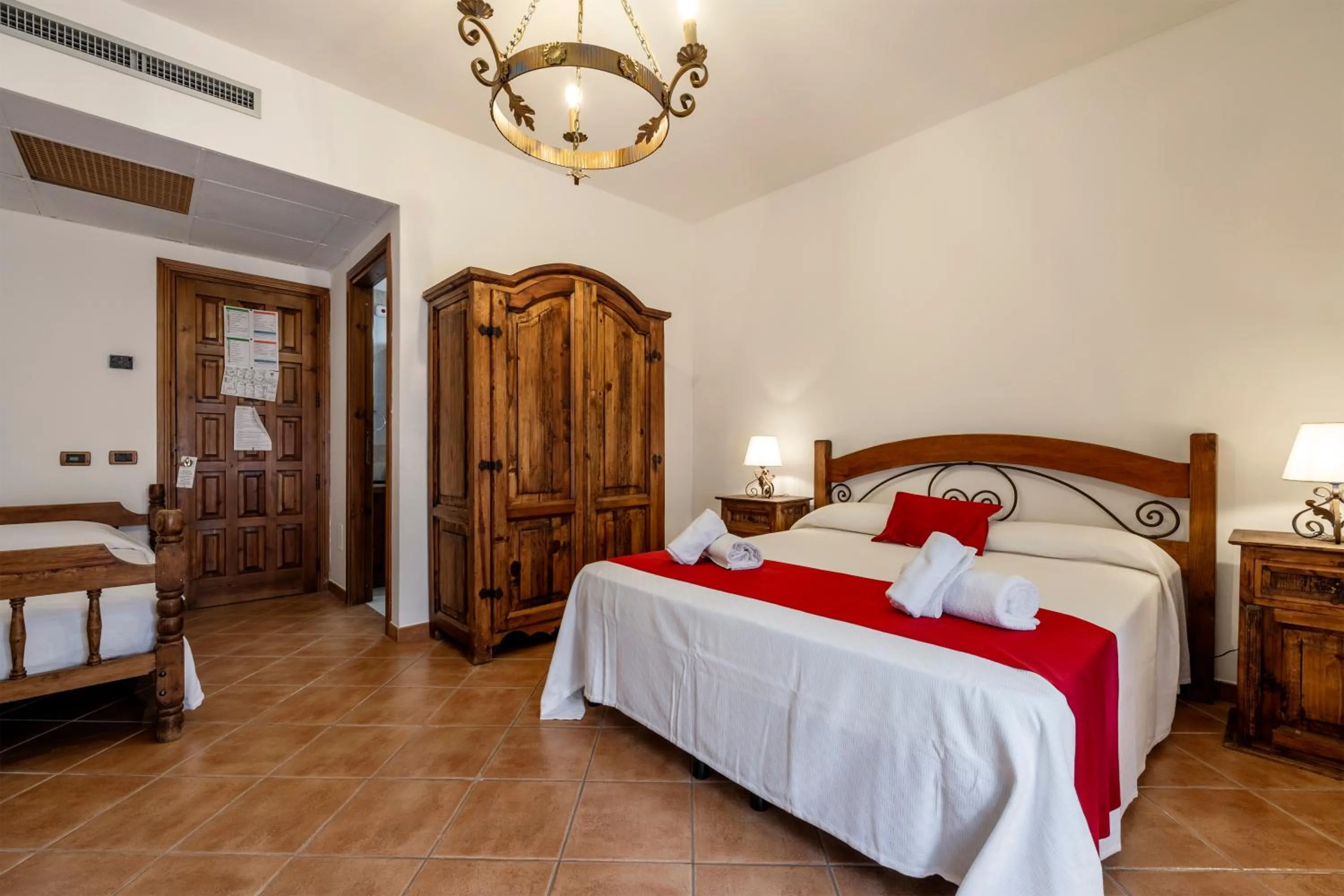 Bed in Hotel Castello di Giuliano