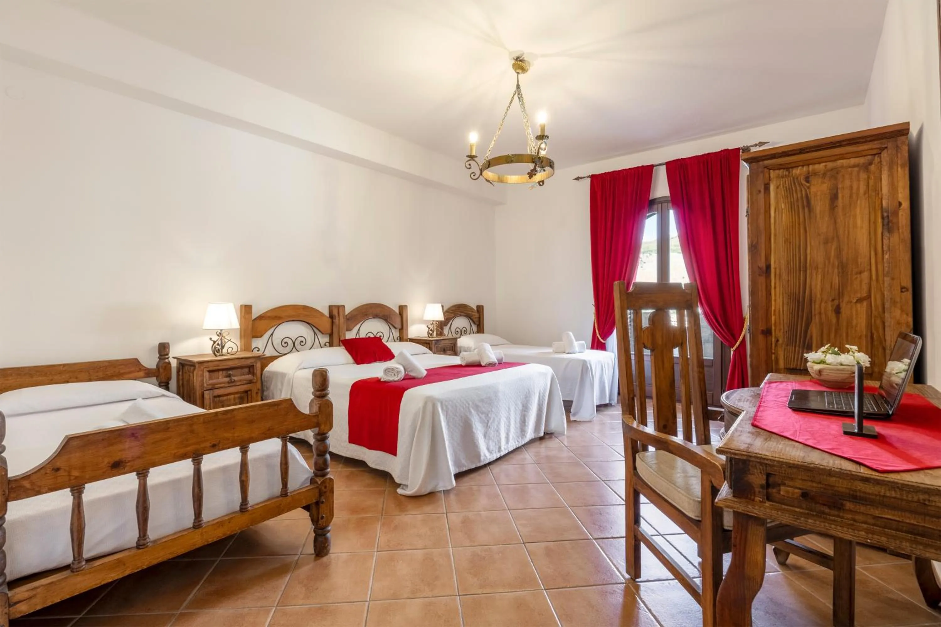 Bed in Hotel Castello di Giuliano